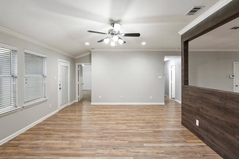 Photo 12 of 26 - 1704 Quail Grove Dr, Fort Worth, TX 76177