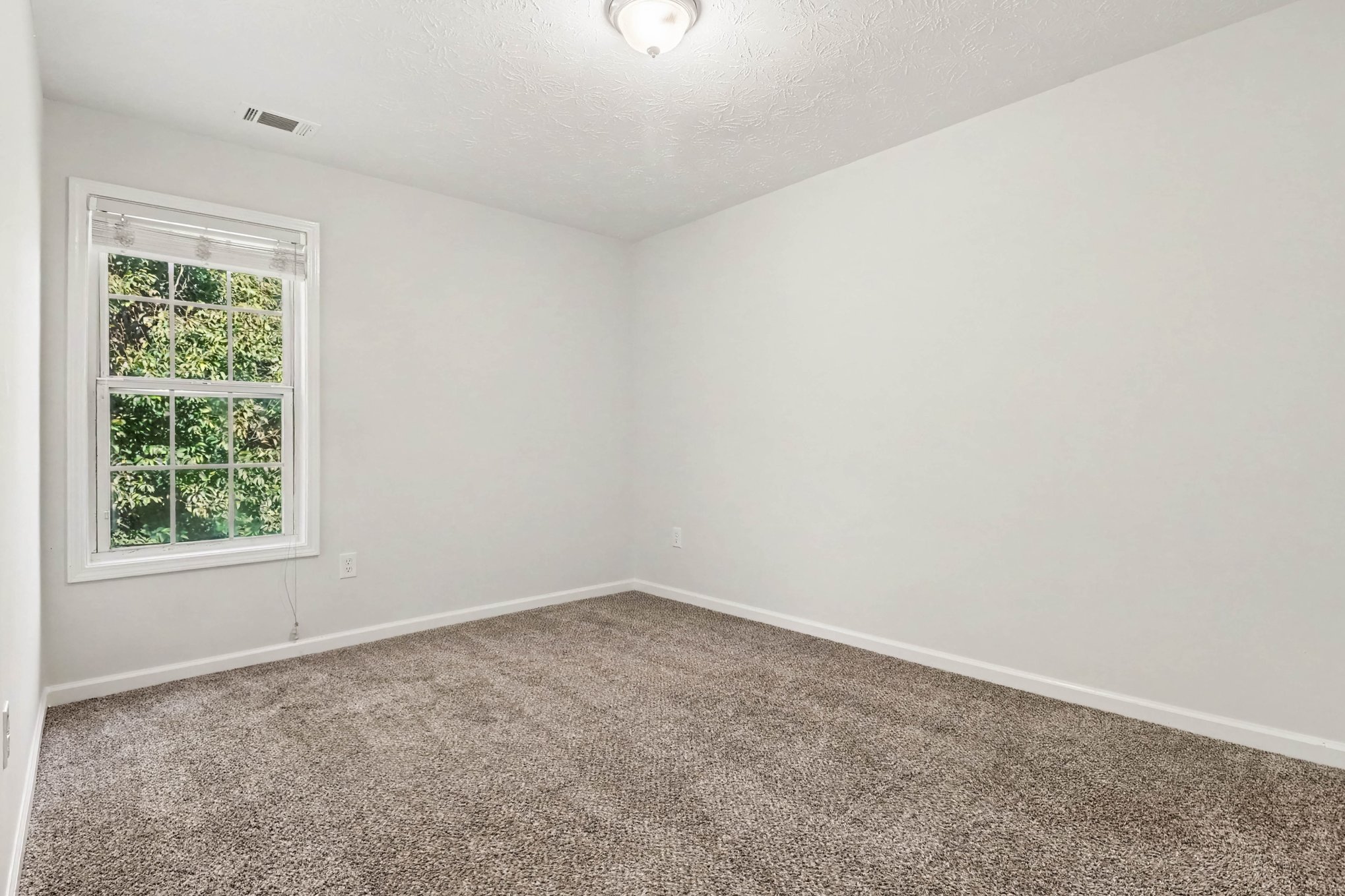 Photo 17 of 38 of 2859 Savannah Walk Ln, Suwanee, GA