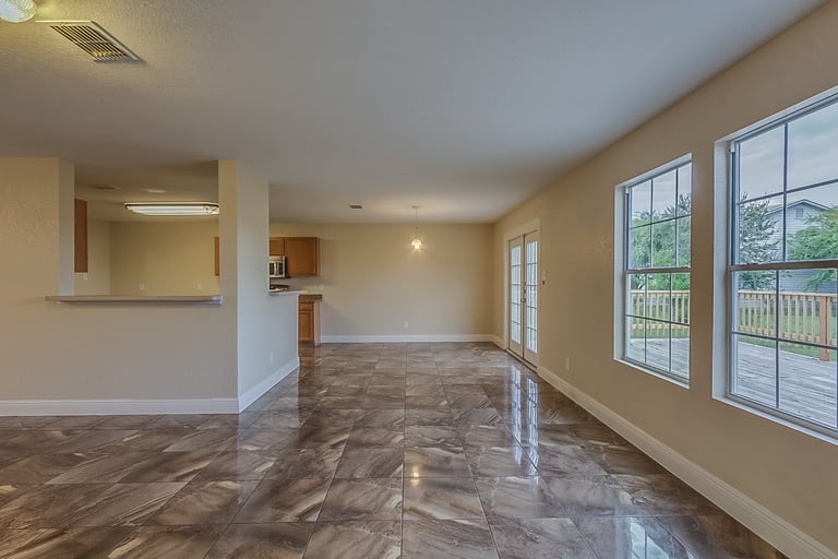 Photo 6 of 19 - 7526 Glen Vly, San Antonio, TX 78242
