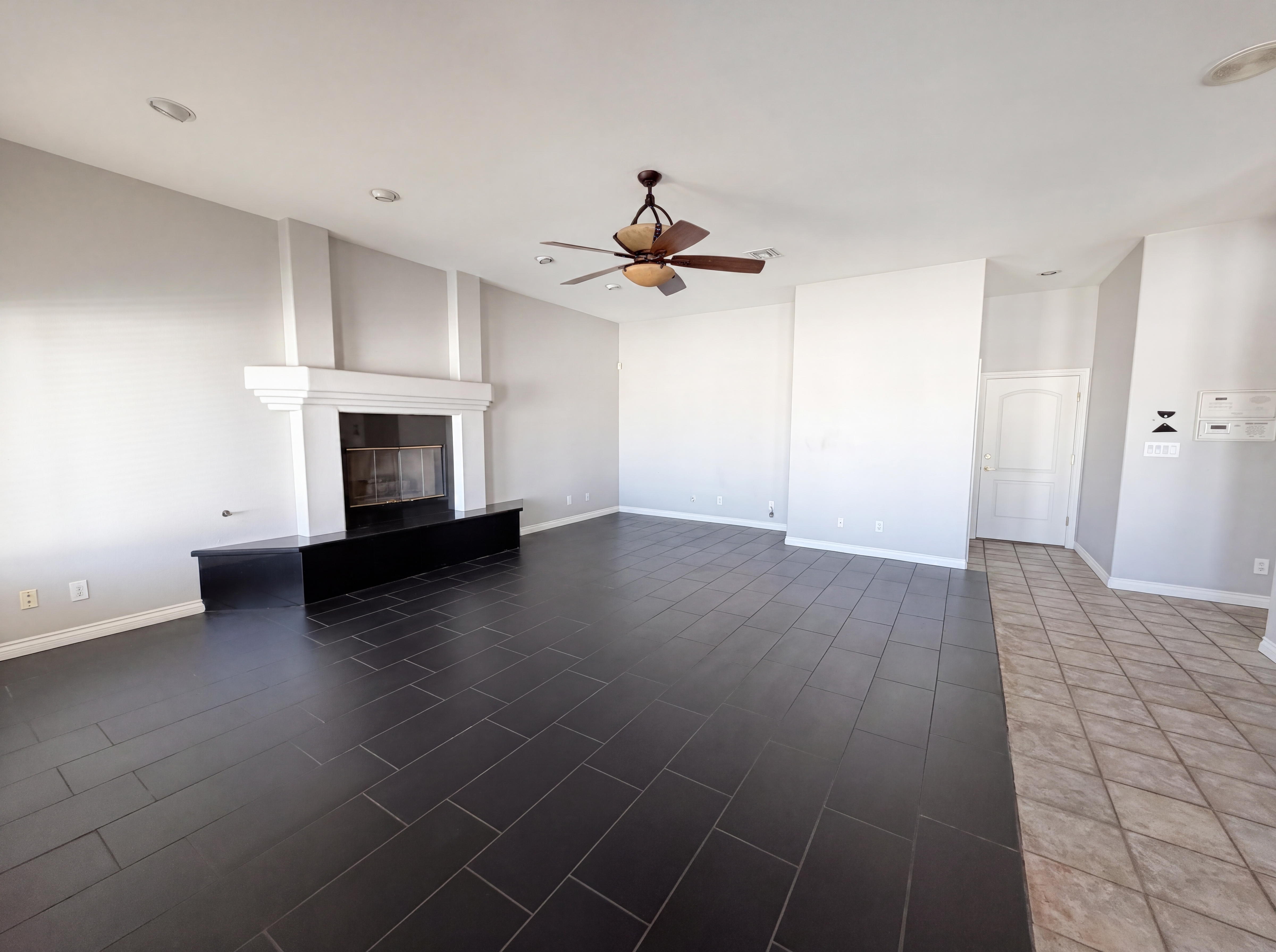 Photo 15 of 56 of 4870 Conough Ln, Las Vegas, NV