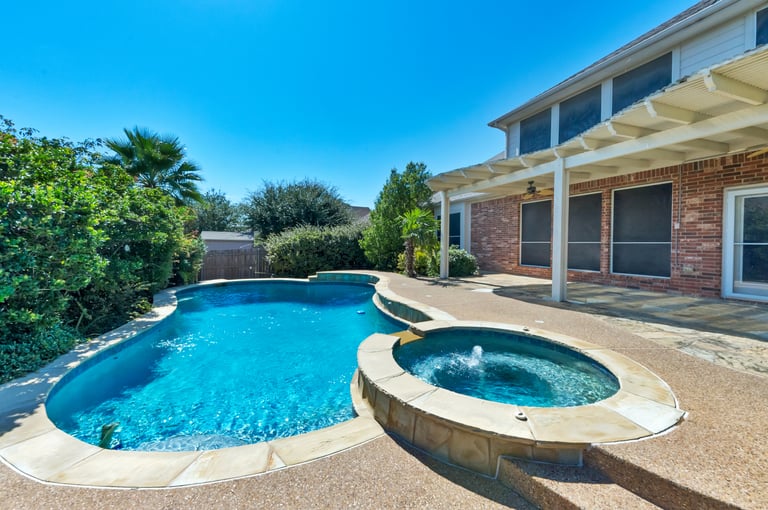 Photo 35 of 36 - 5536 Lavaca Rd, Grand Prairie, TX 75052