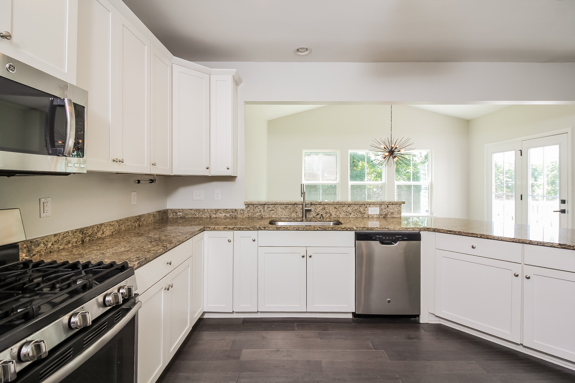 Photo 10 of 20 of 10801 Providence Woods Ln, Ashland, VA