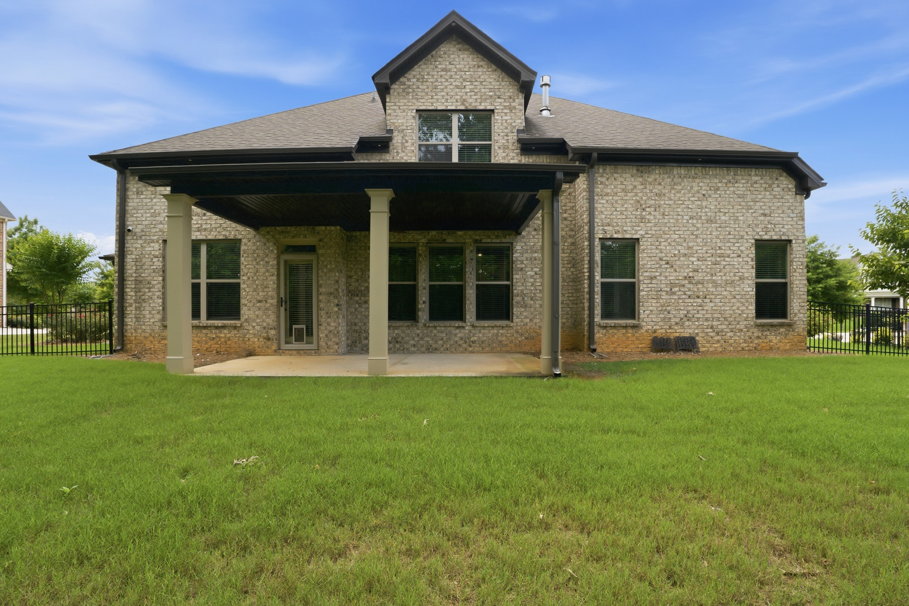Photo 5 of 40 of 7112 Treveno Pl, Locust Grove, GA