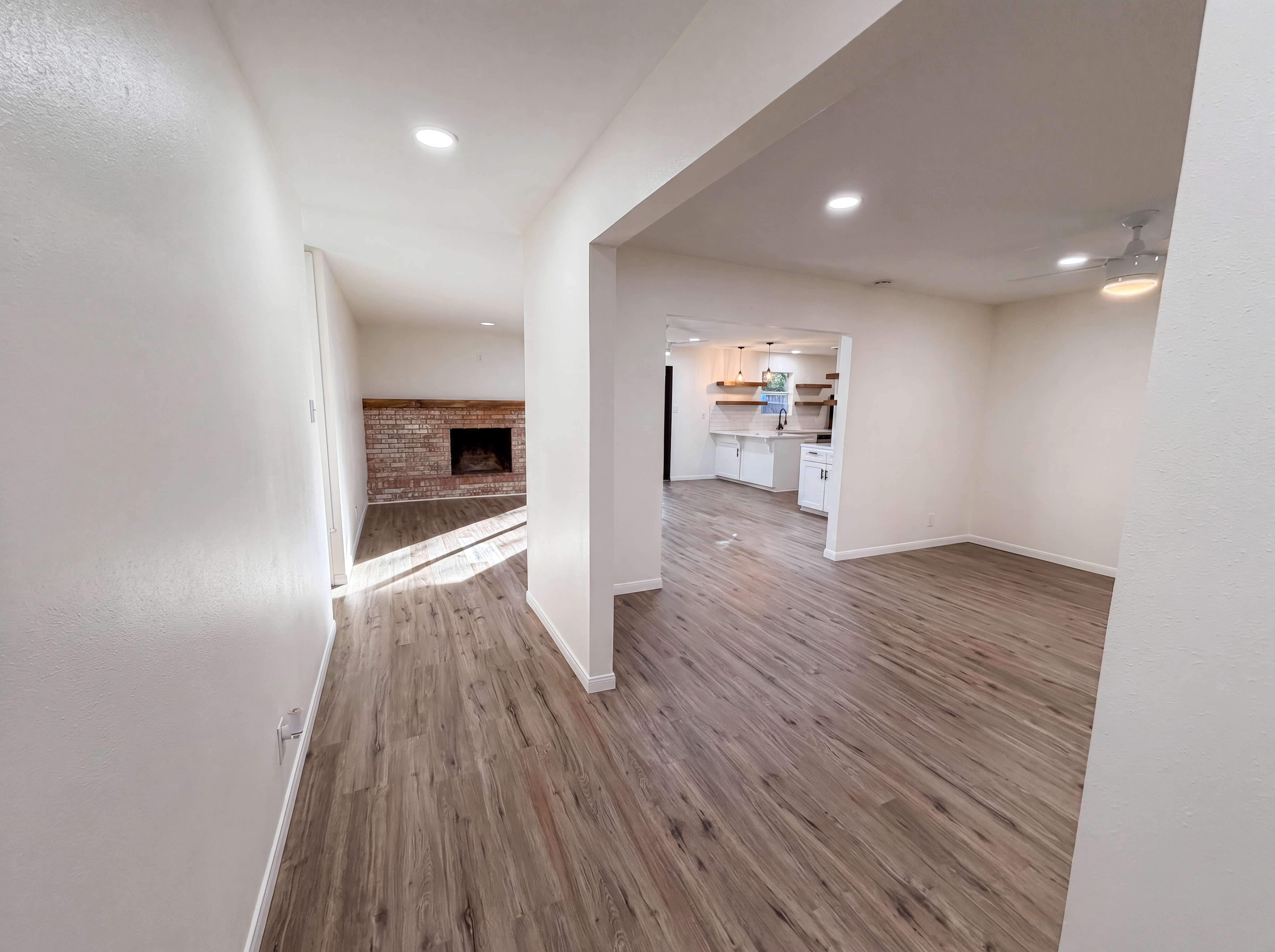 Photo 8 of 17 of 2609 Loyola Ln, Austin, TX