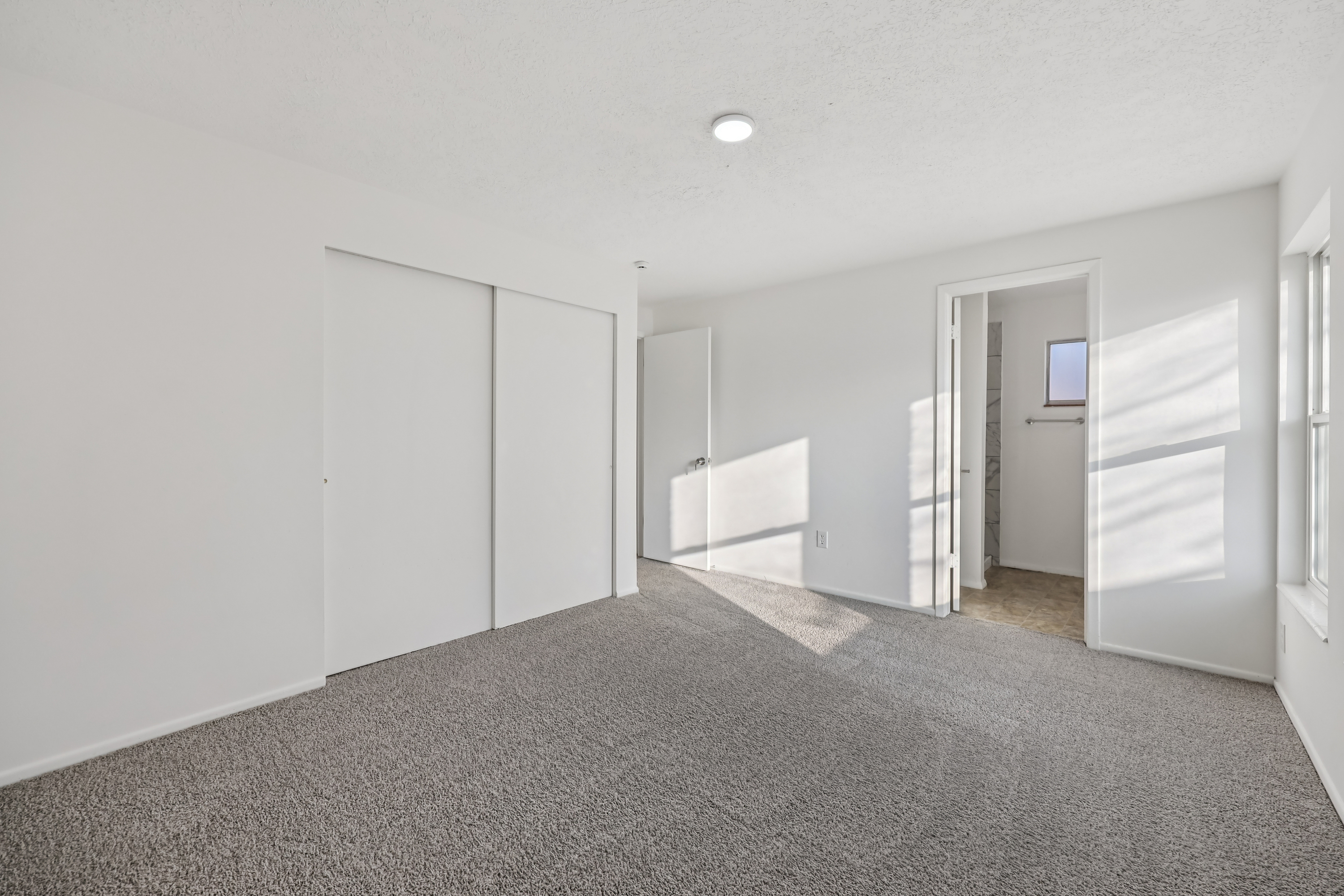 Photo 23 of 40 of 3020 W Rosa Vista Dr, Taylorsville, UT