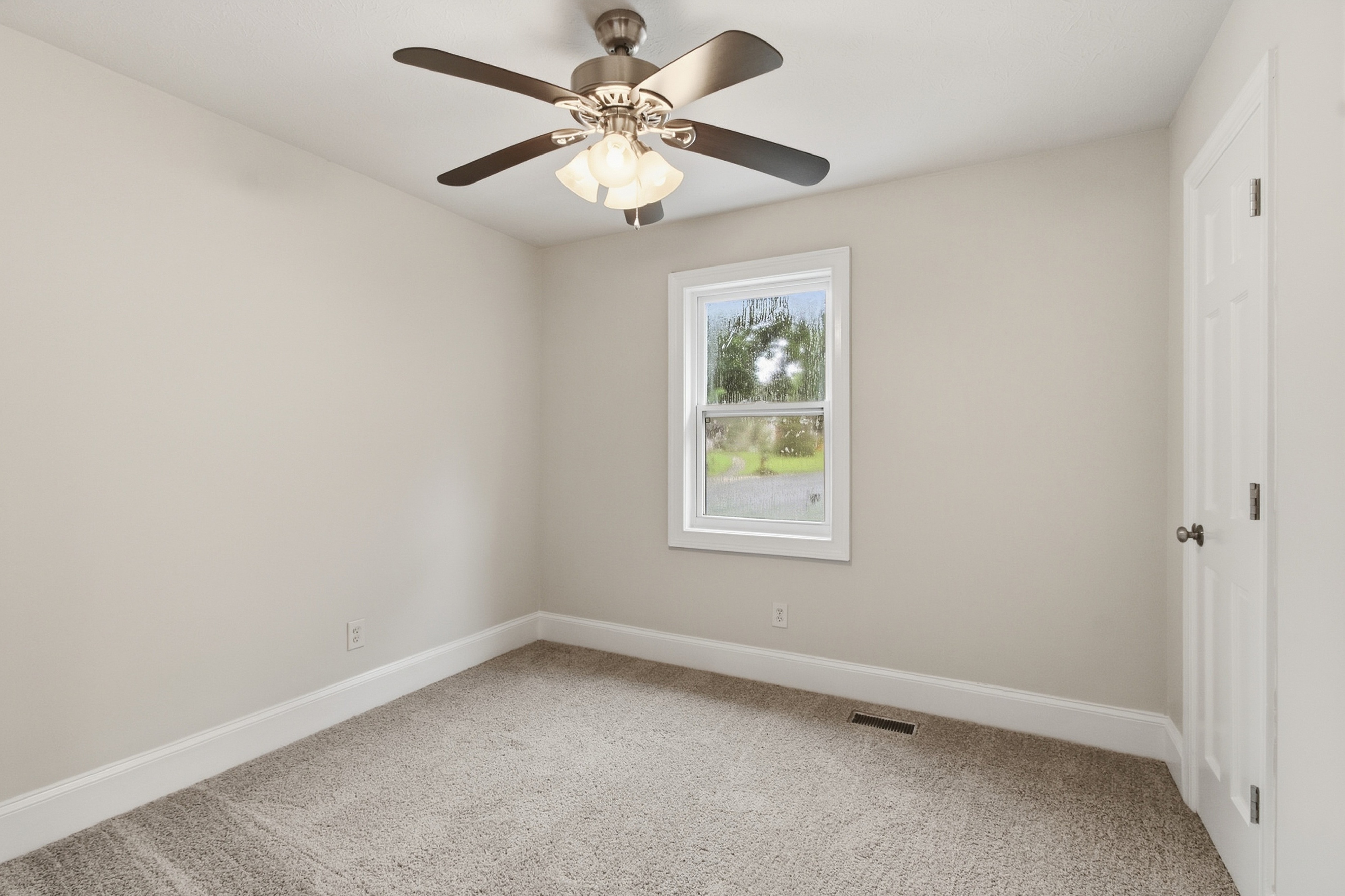 Photo 4 of 29 of 3240 Valley View St, Powder Springs, GA