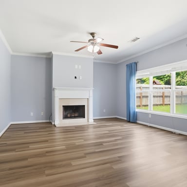 Property photo 3 of 9518 Rushmore Cir