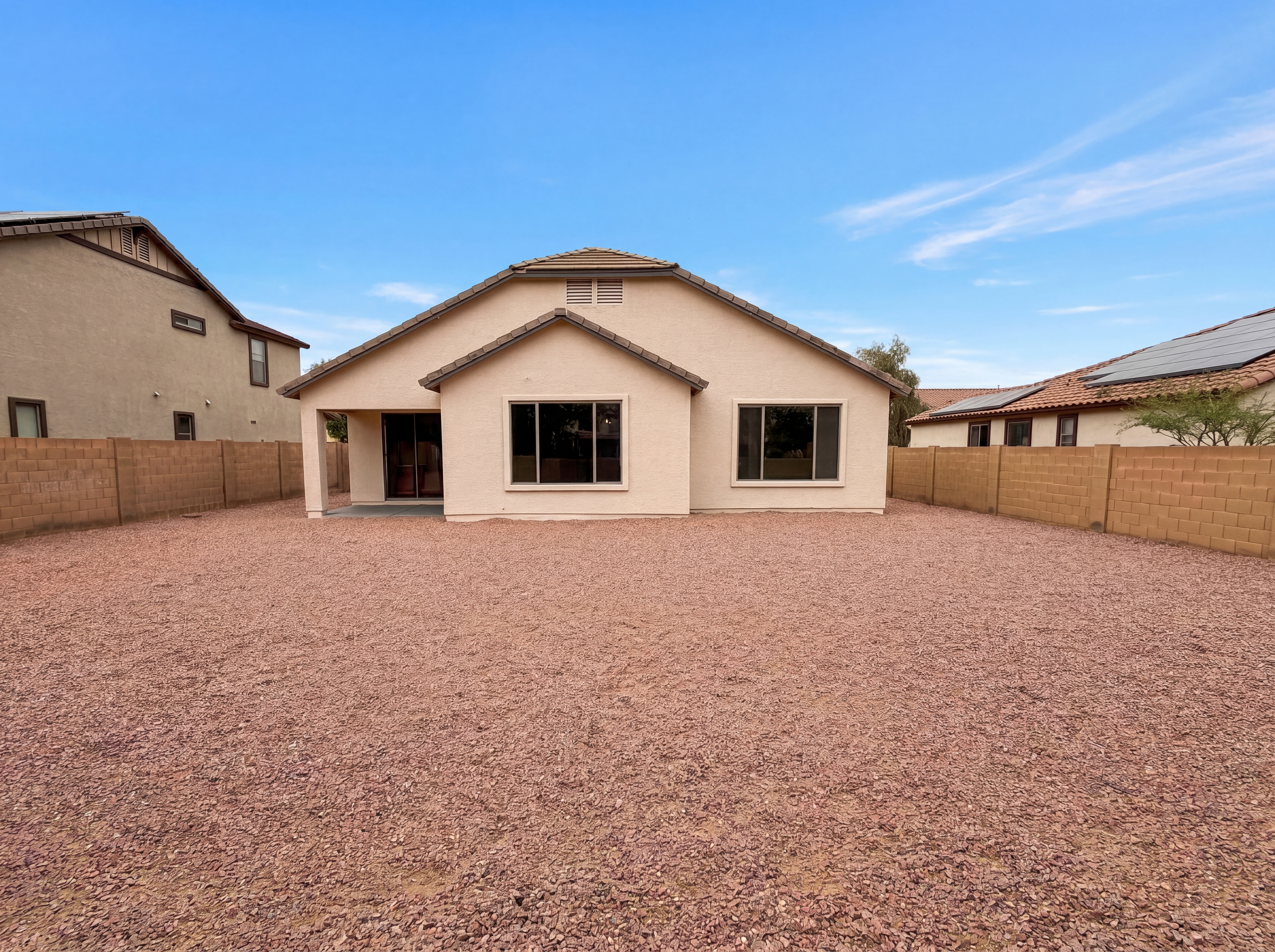 Photo 5 of 30 of 14101 W Windrose Dr, Surprise, AZ