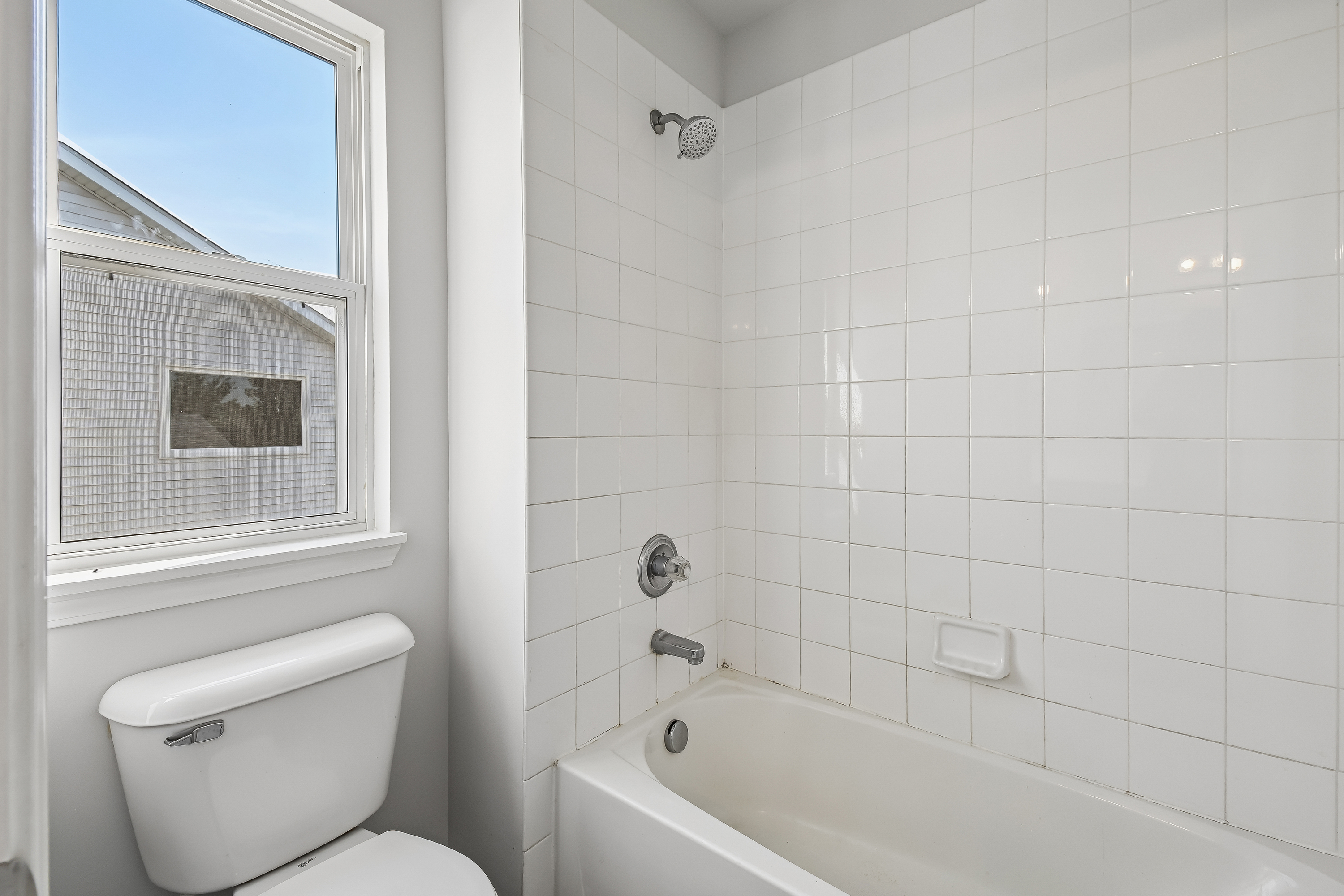 Photo 49 of 69 of 1409 Baltz Dr, Joliet, IL