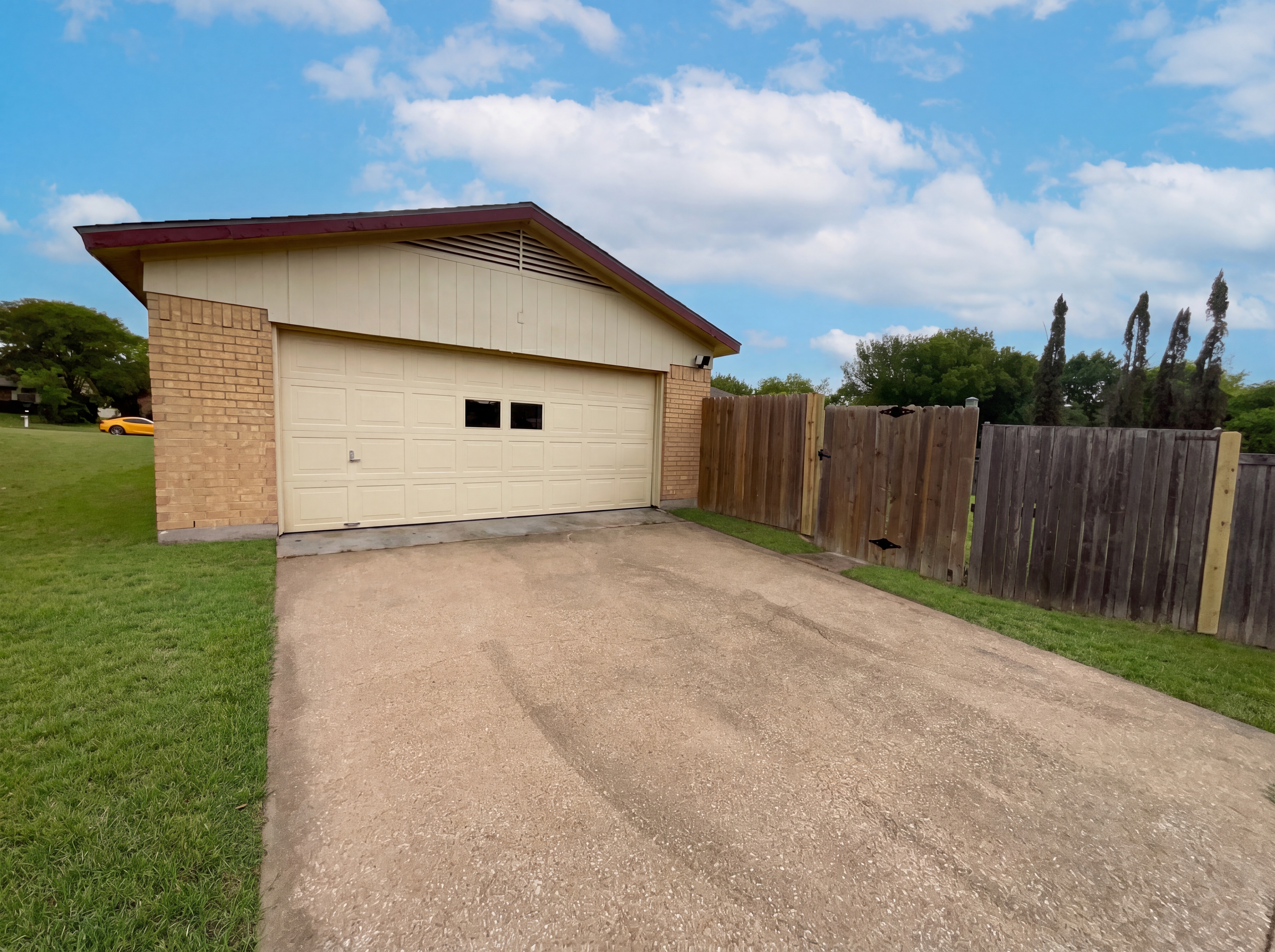 Photo 14 of 16 of 3801 Grecian Ct, Plano, TX