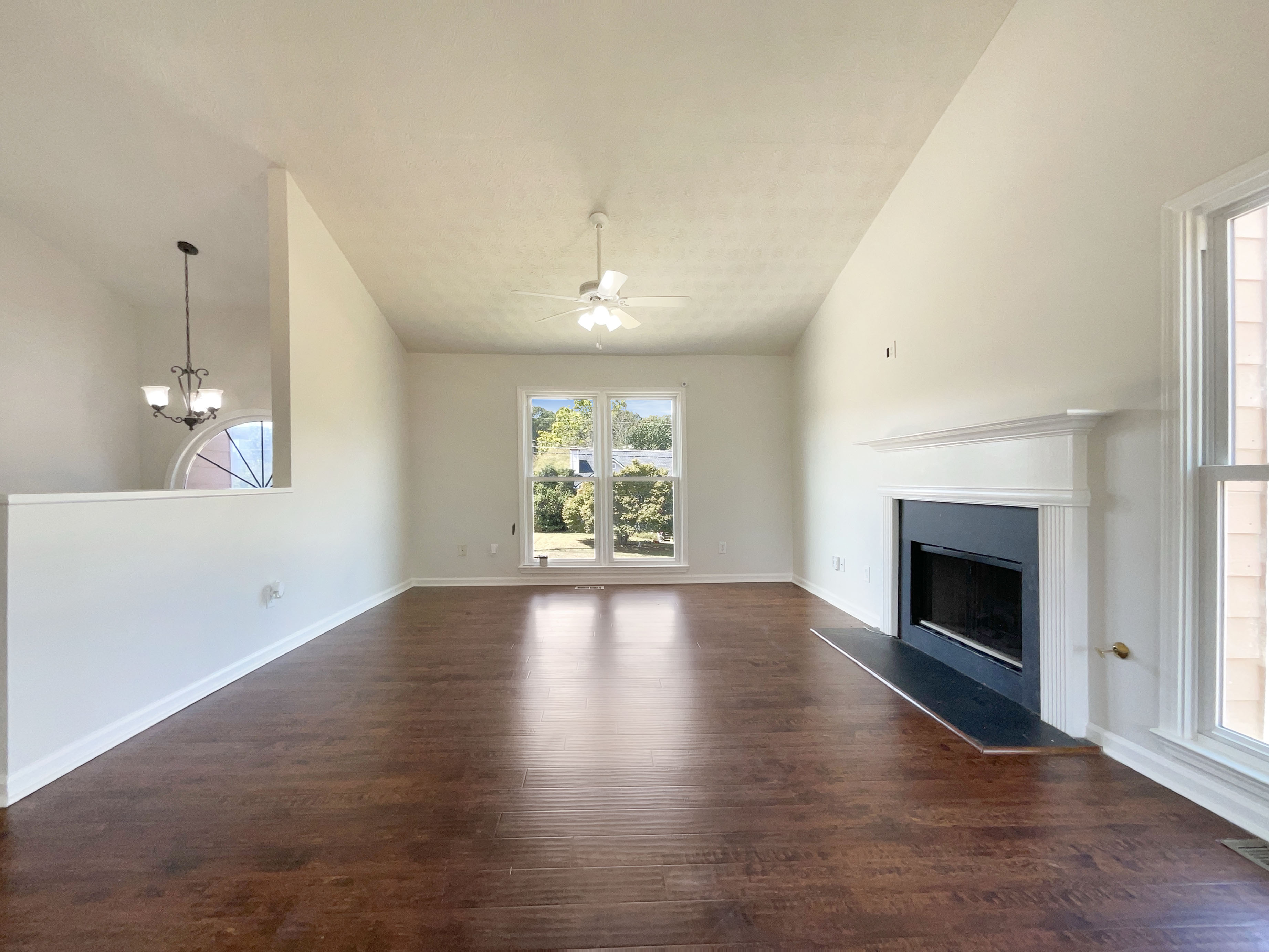 Photo 14 of 23 of 210 Woodbridge Dr, Dallas, GA