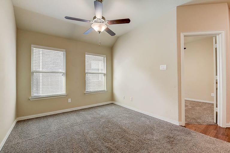 Photo 16 of 32 - 424 Attlee Dr, Fate, TX 75189