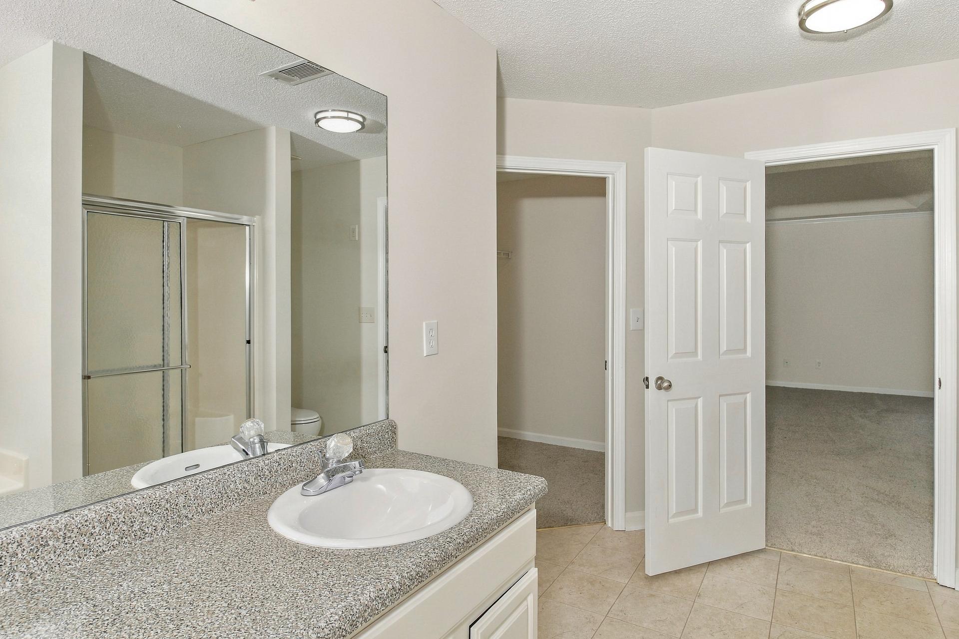 Photo 17 of 22 of 130 Stephanie Ln, Covington, GA