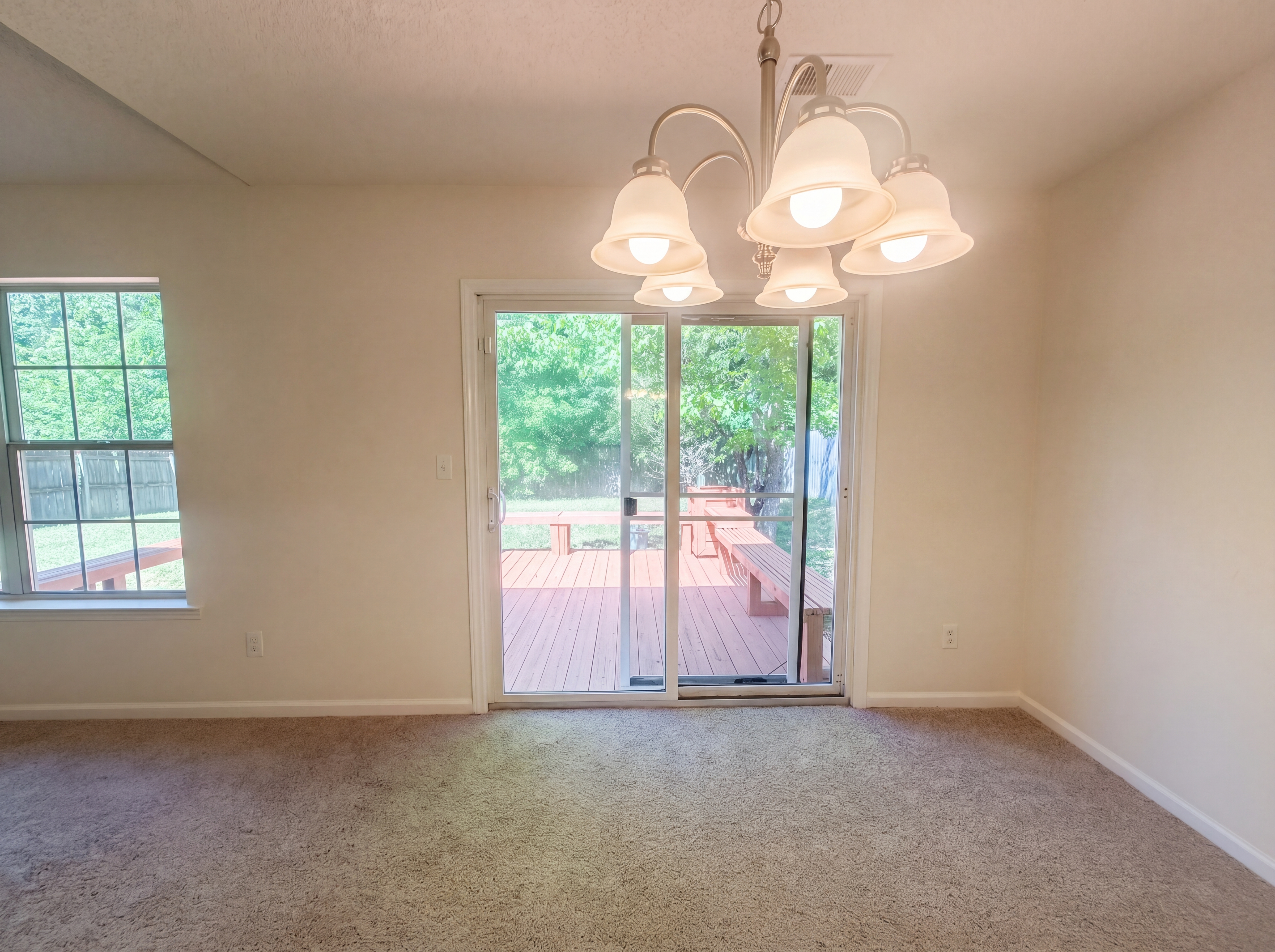 Photo 6 of 21 of 4234 Nestleway Ct, Greensboro, NC