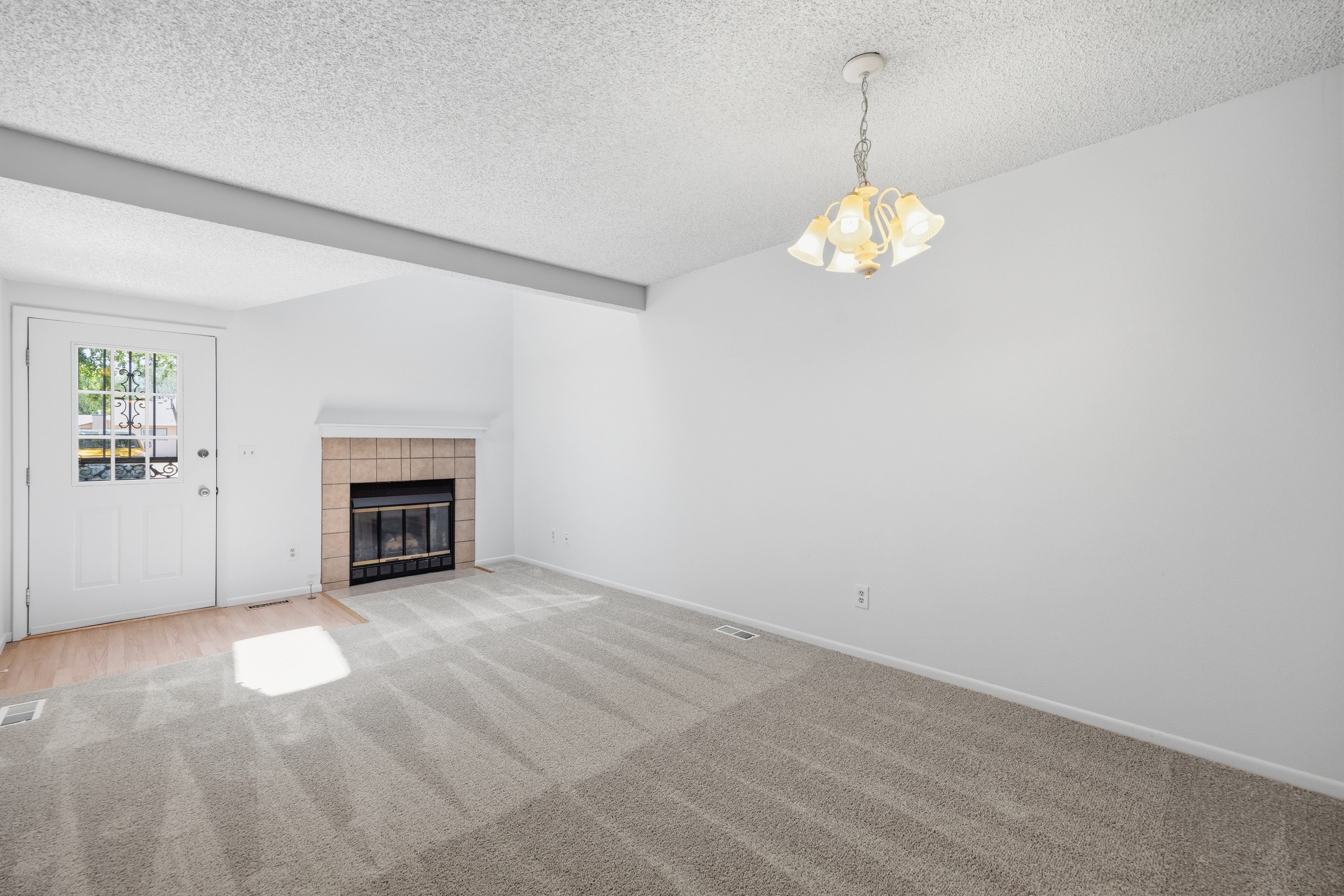 Photo 7 of 34 of 6601 Bobtail Dr, Colorado Springs, CO