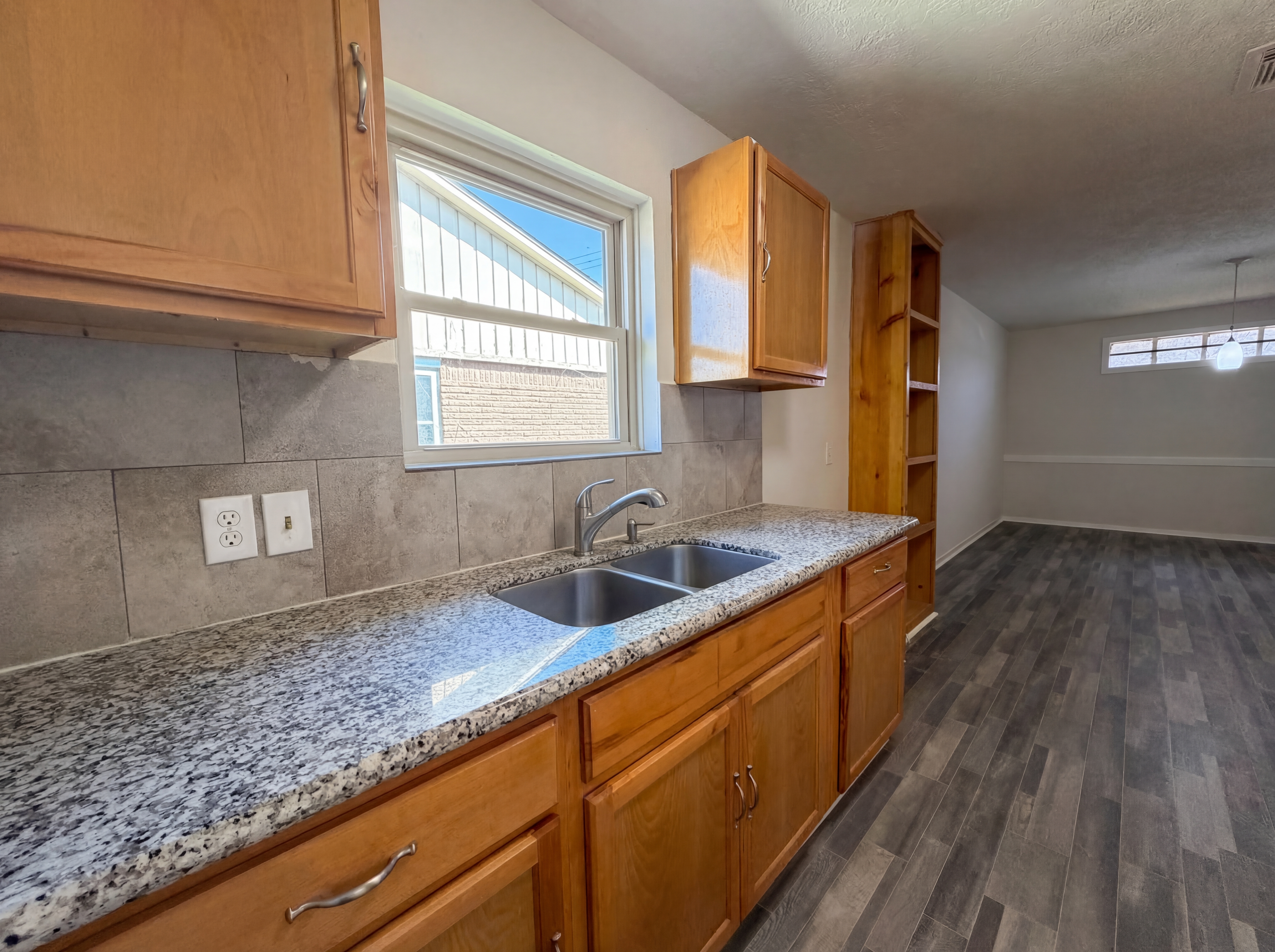 Photo 15 of 18 of 6023 Winterhaven Dr, Houston, TX