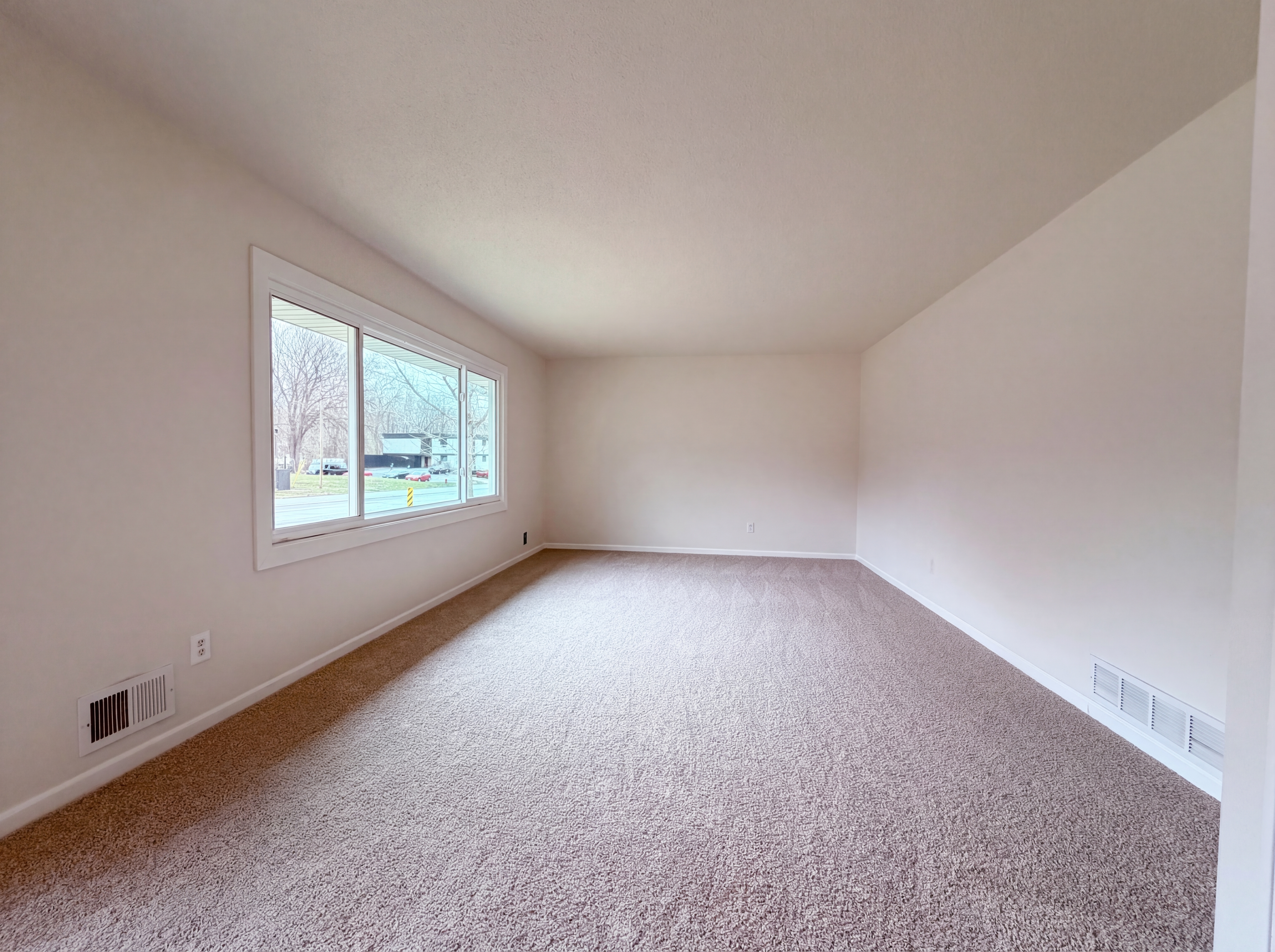 Photo 6 of 22 of 932 Jefferson Ave, St. Paul, MN