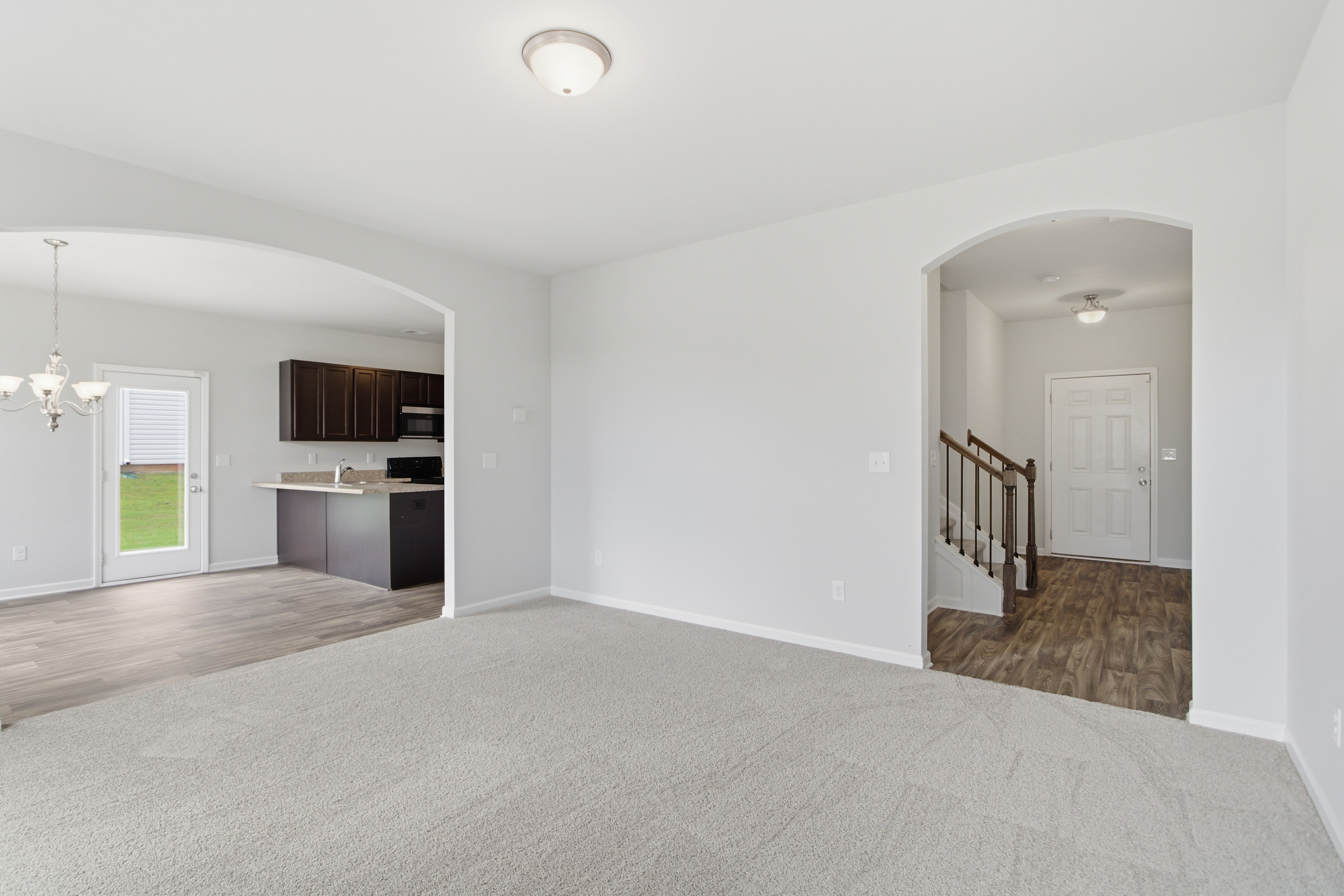 Photo 11 of 31 of 7130 Creeksong Dr, Douglasville, GA