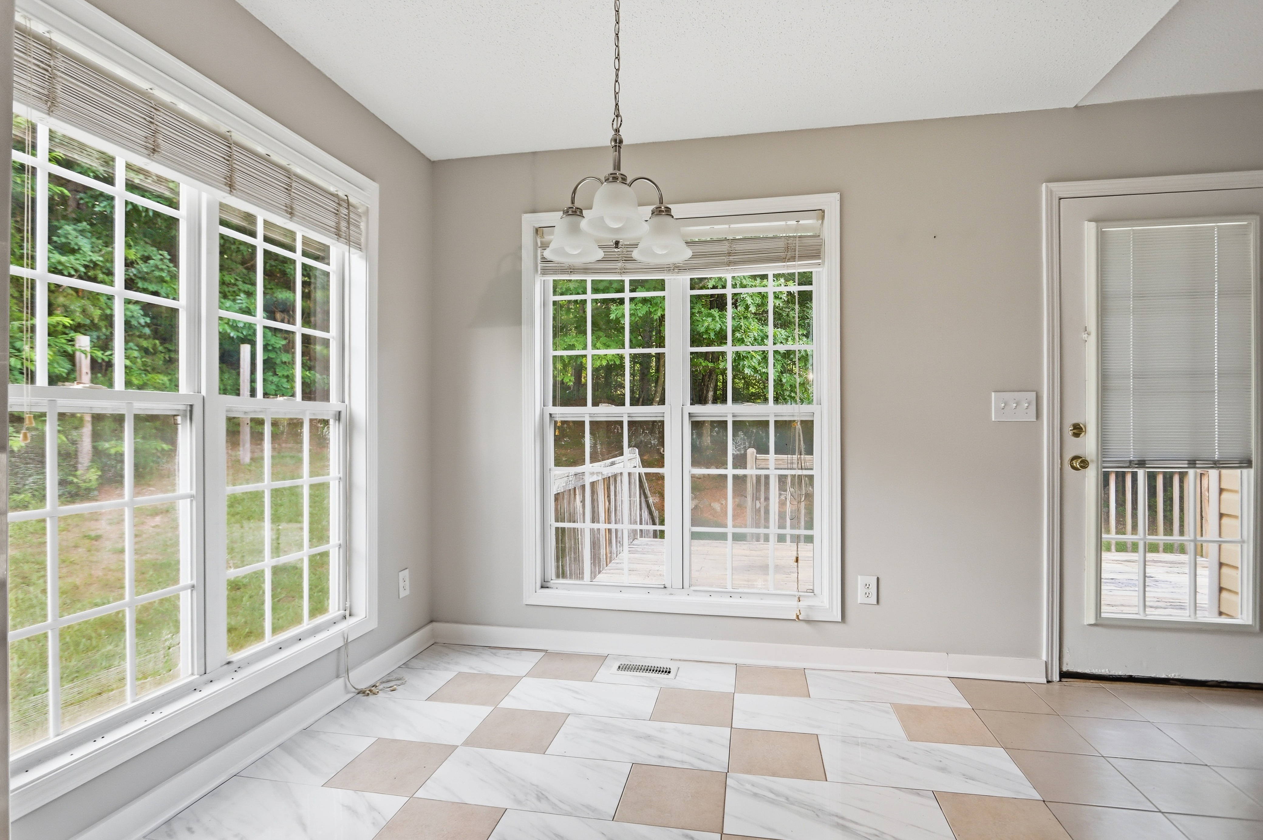 Photo 9 of 38 of 36 Elmwood Pl NE, Cartersville, GA