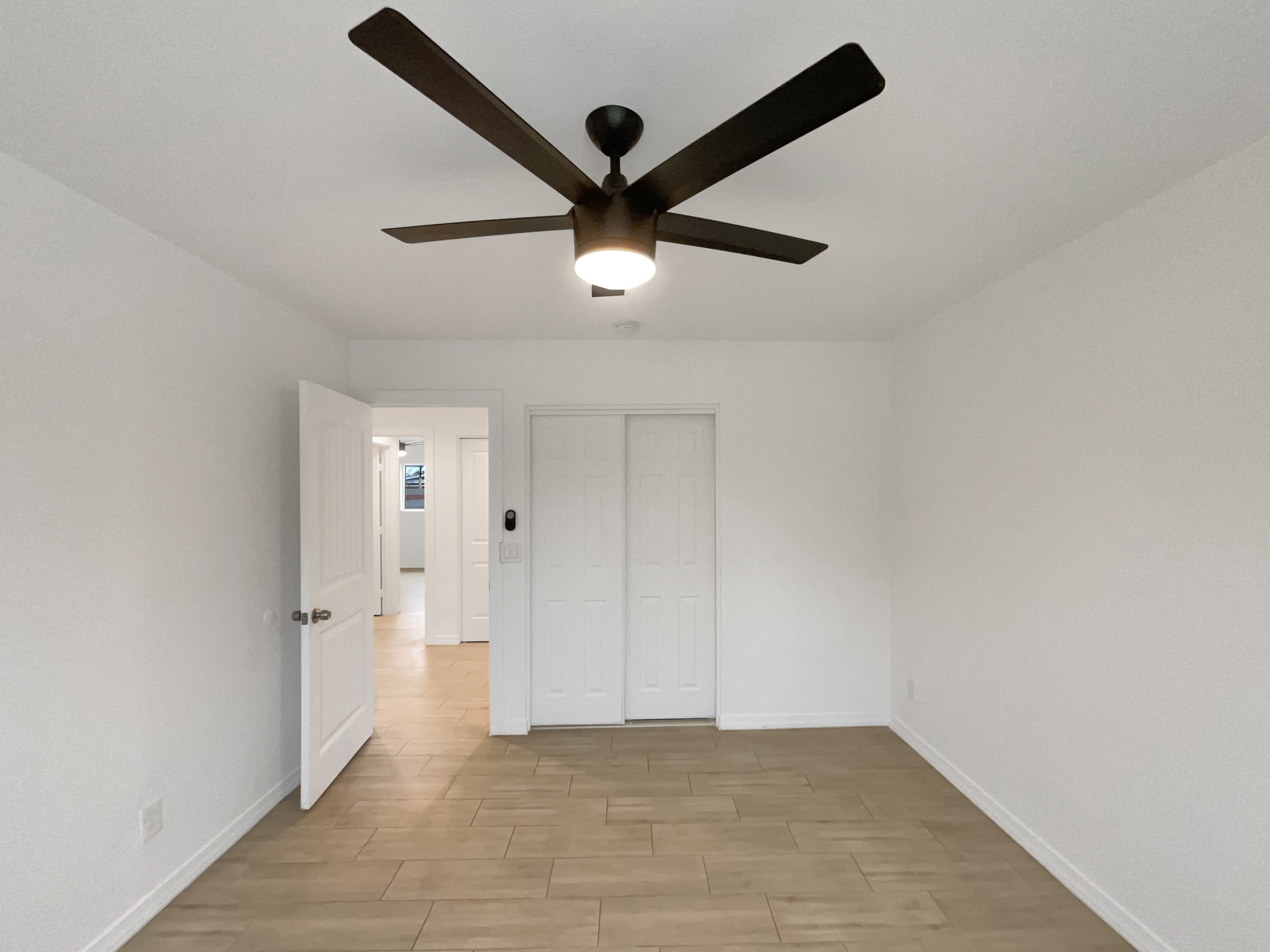 Photo 11 of 17 of 1838 W Alta Vista Rd, Phoenix, AZ