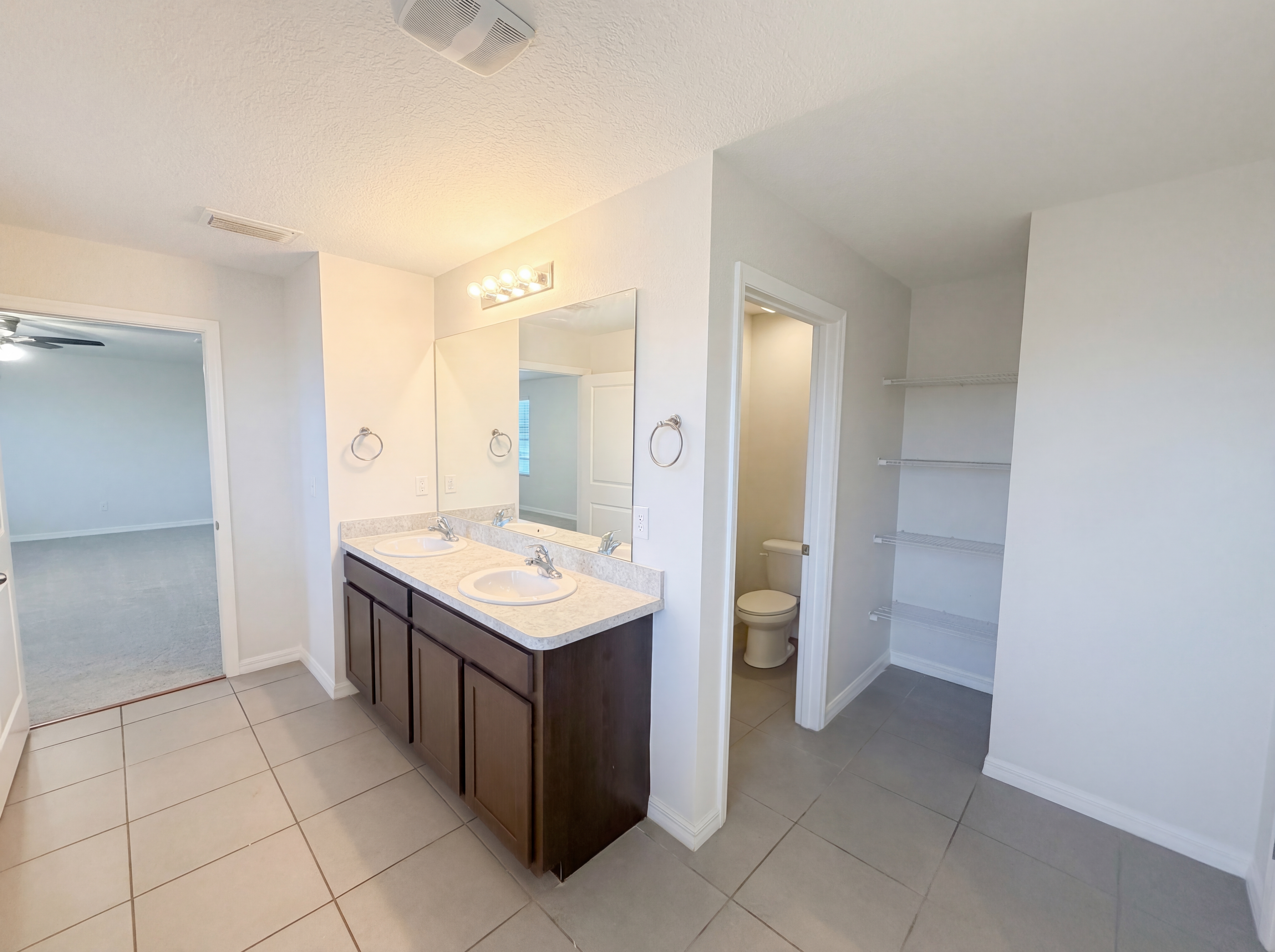 Photo 27 of 34 of 35687 Hillbrook Ave, Zephyrhills, FL