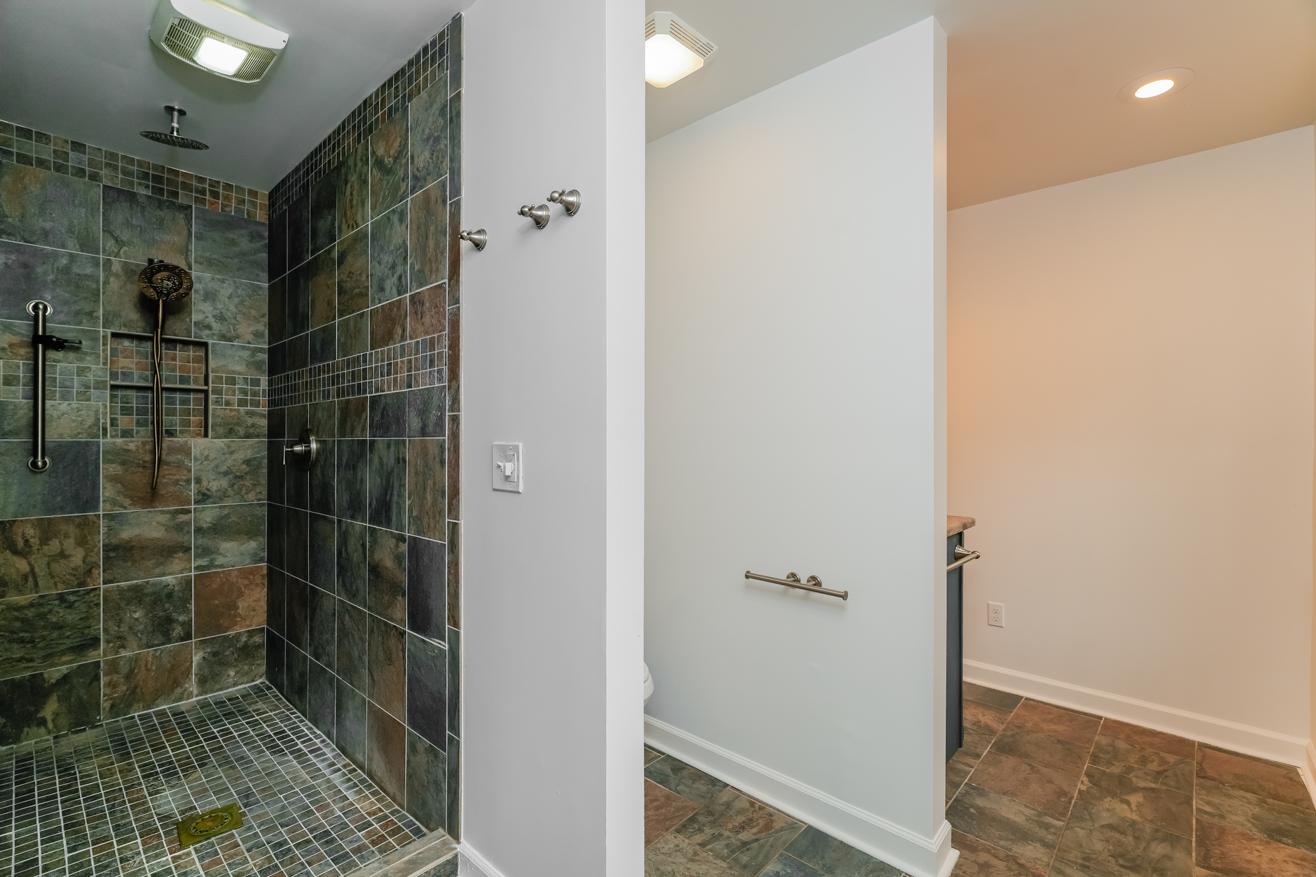Photo 16 of 21 of 3132 S Owasso Ave, Tulsa, OK