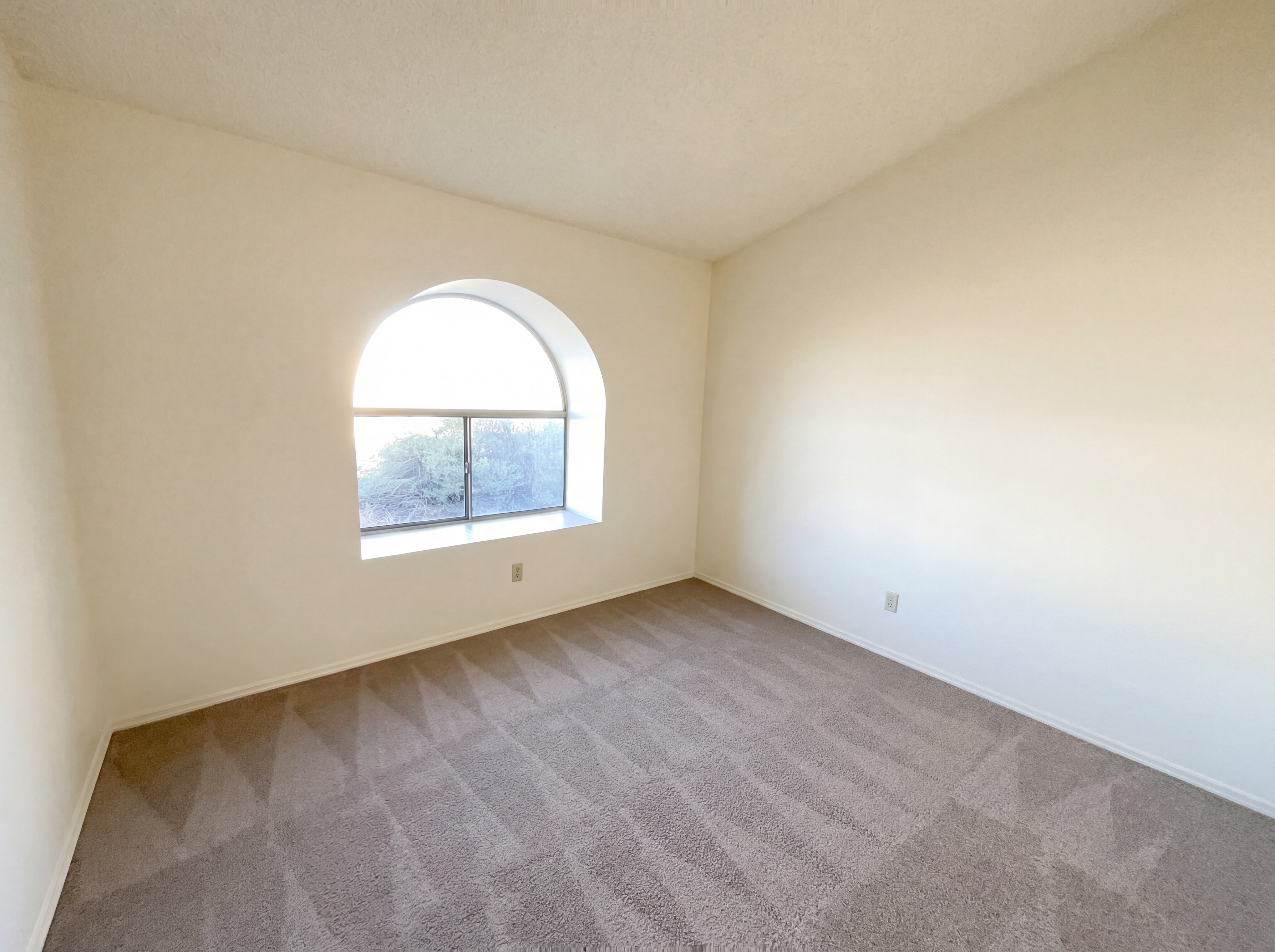 Photo 13 of 20 of 9248 N Eaglestone Loop, Tucson, AZ