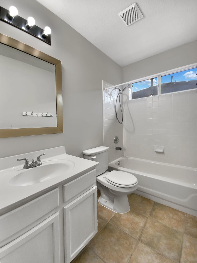 Photo 23 of 28 - 4803 Alta Loma Dr, Austin, TX 78749
