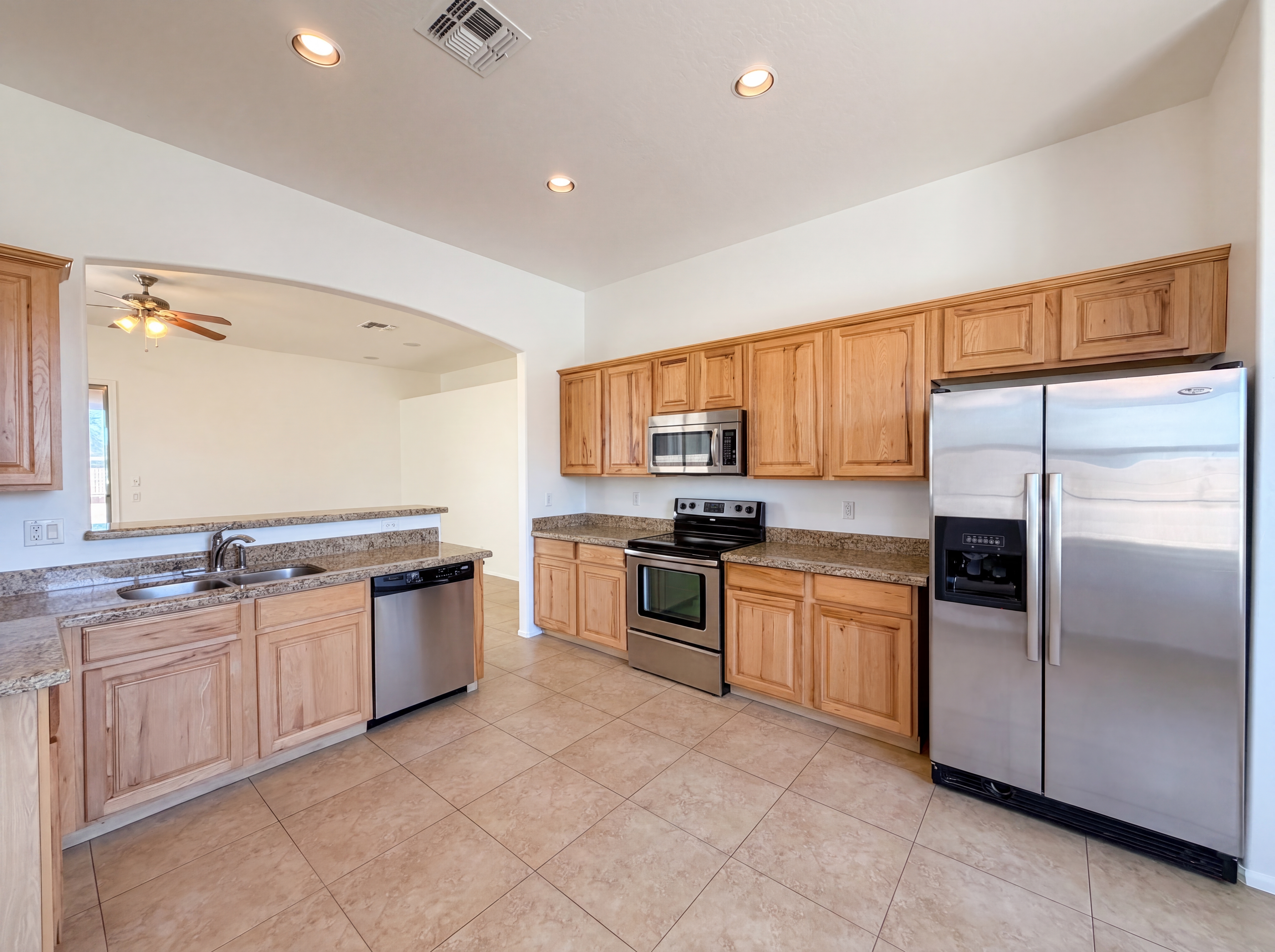 Photo 2 of 20 of 6223 S Cottonfields Ln, Laveen, AZ