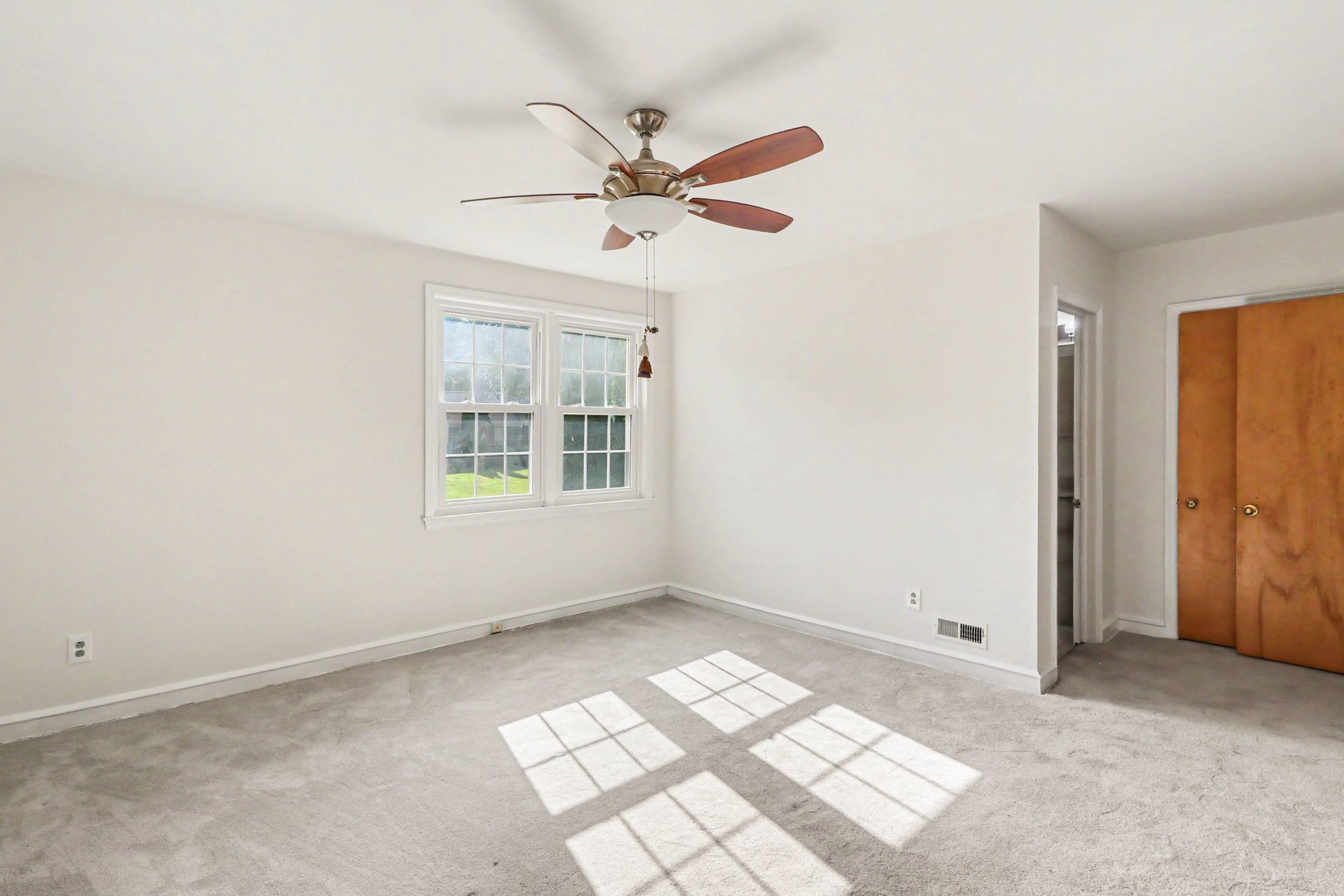 Photo 22 of 40 of 1202 Hillside Blvd, Wilmington, DE