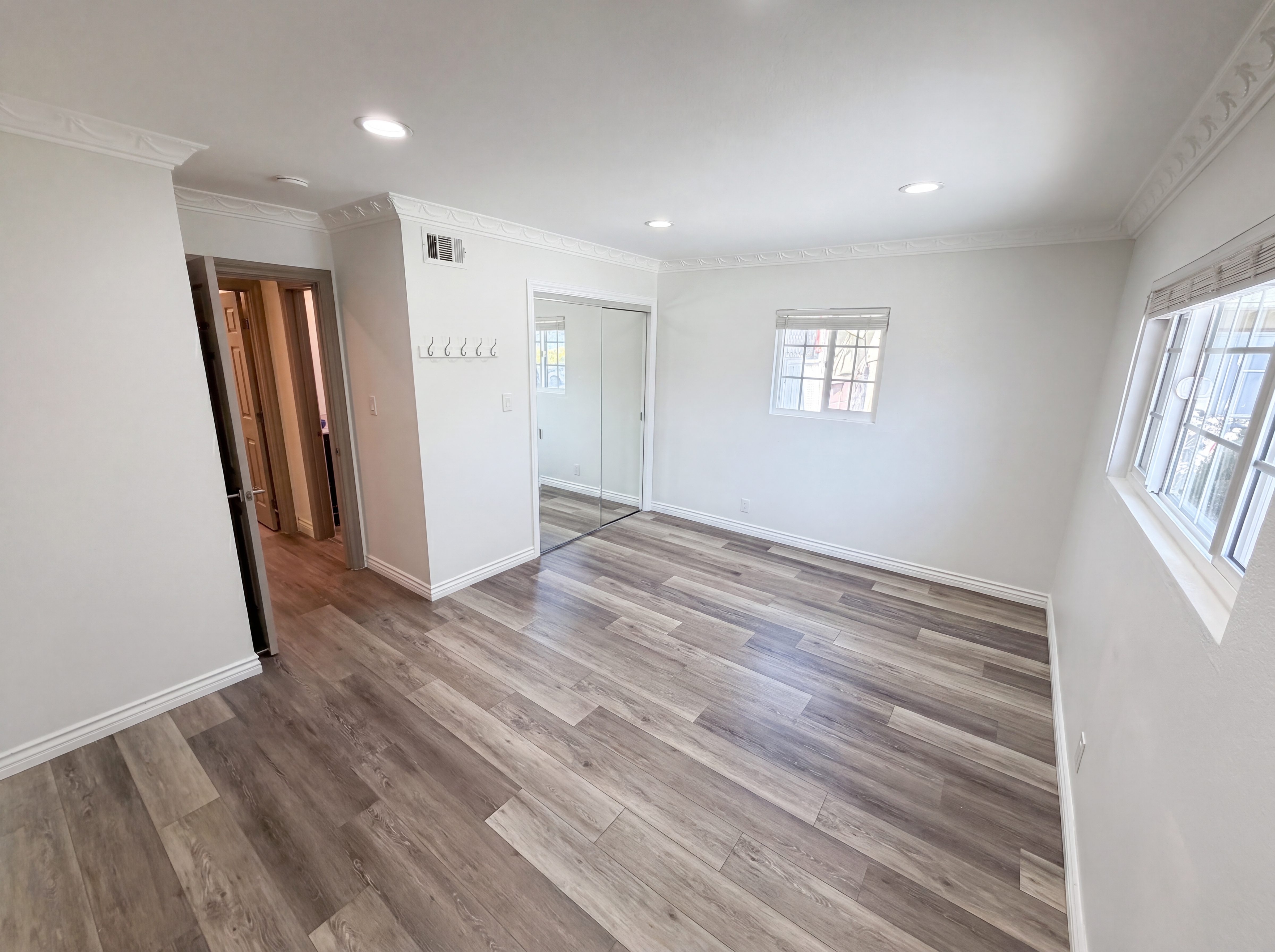 Photo 11 of 33 of 1007 E Citrus Edge St, Azusa, CA