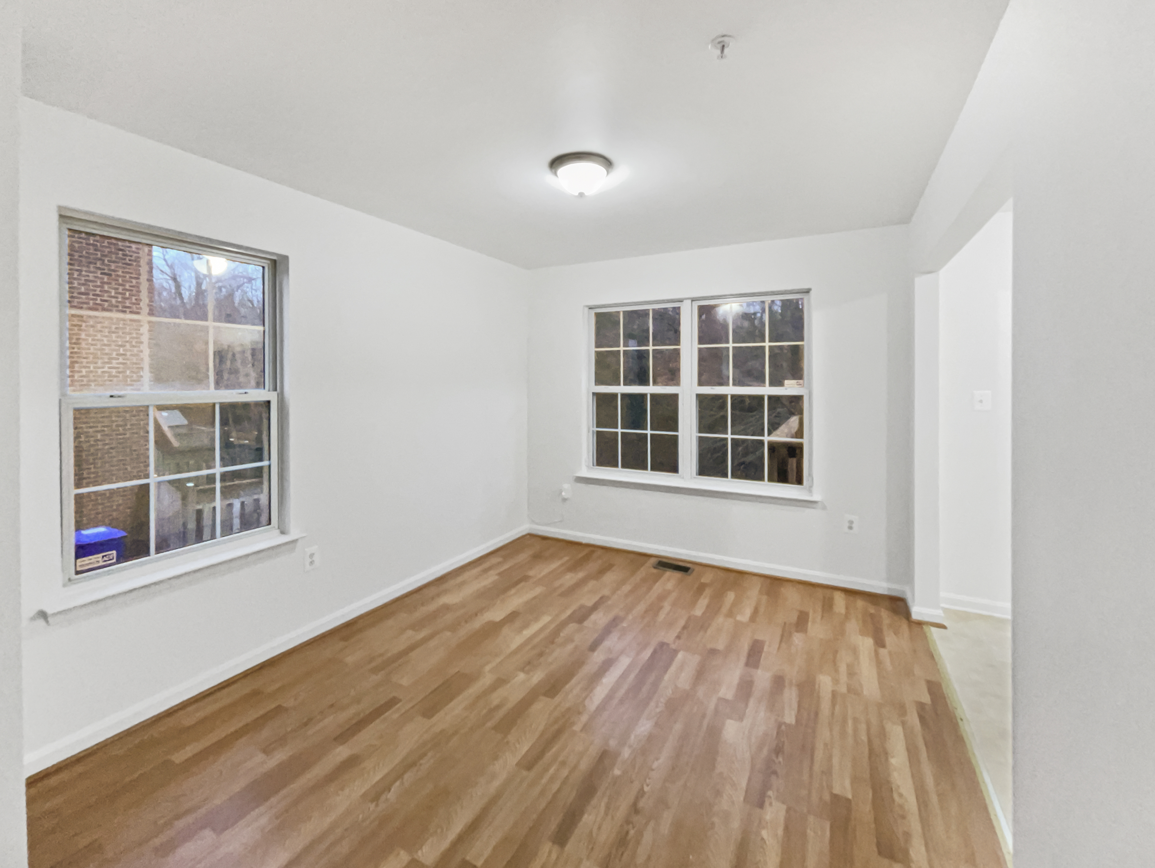 Photo 10 of 45 of 10800 Nautica Pl, White Plains, MD