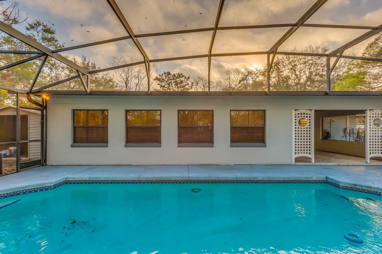 Photo 20 of 21 - 5530 Queenswood Dr, Orlando, FL 32810