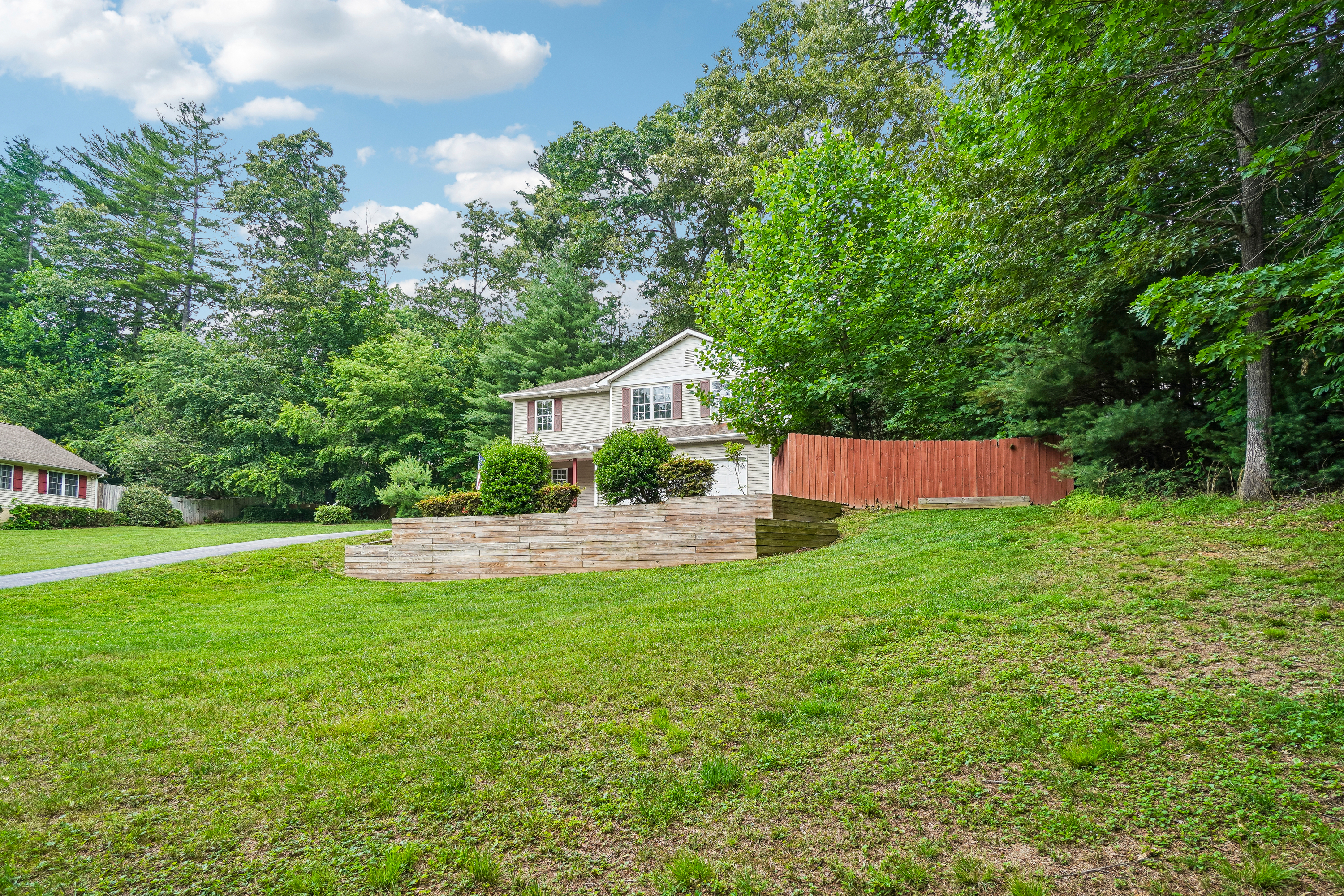 Photo 52 of 65 of 124 Karla Cir, Hendersonville, NC