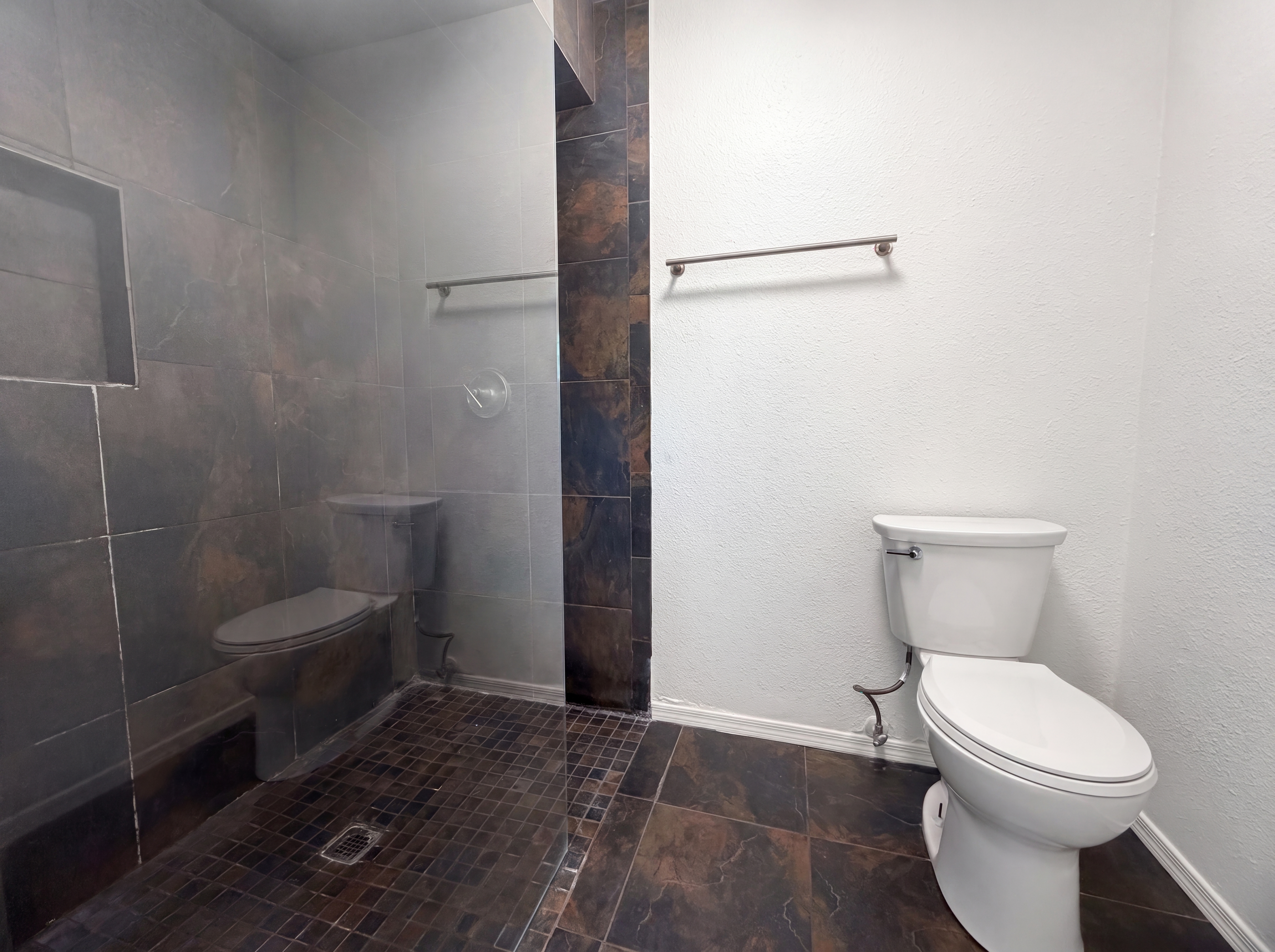 Photo 13 of 17 of 1307 W Alamo Dr, Chandler, AZ