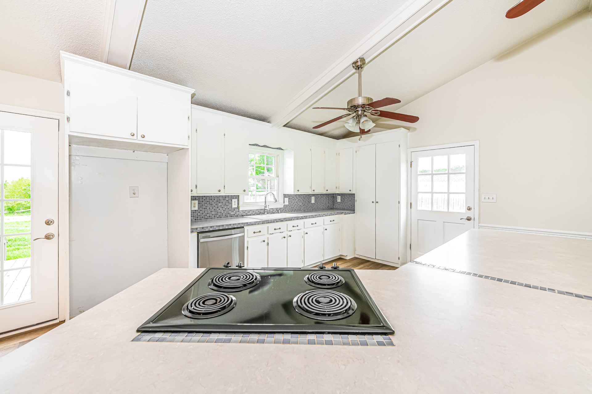 Photo 2 of 21 of 2919 Glebe Rd, Henderson, NC
