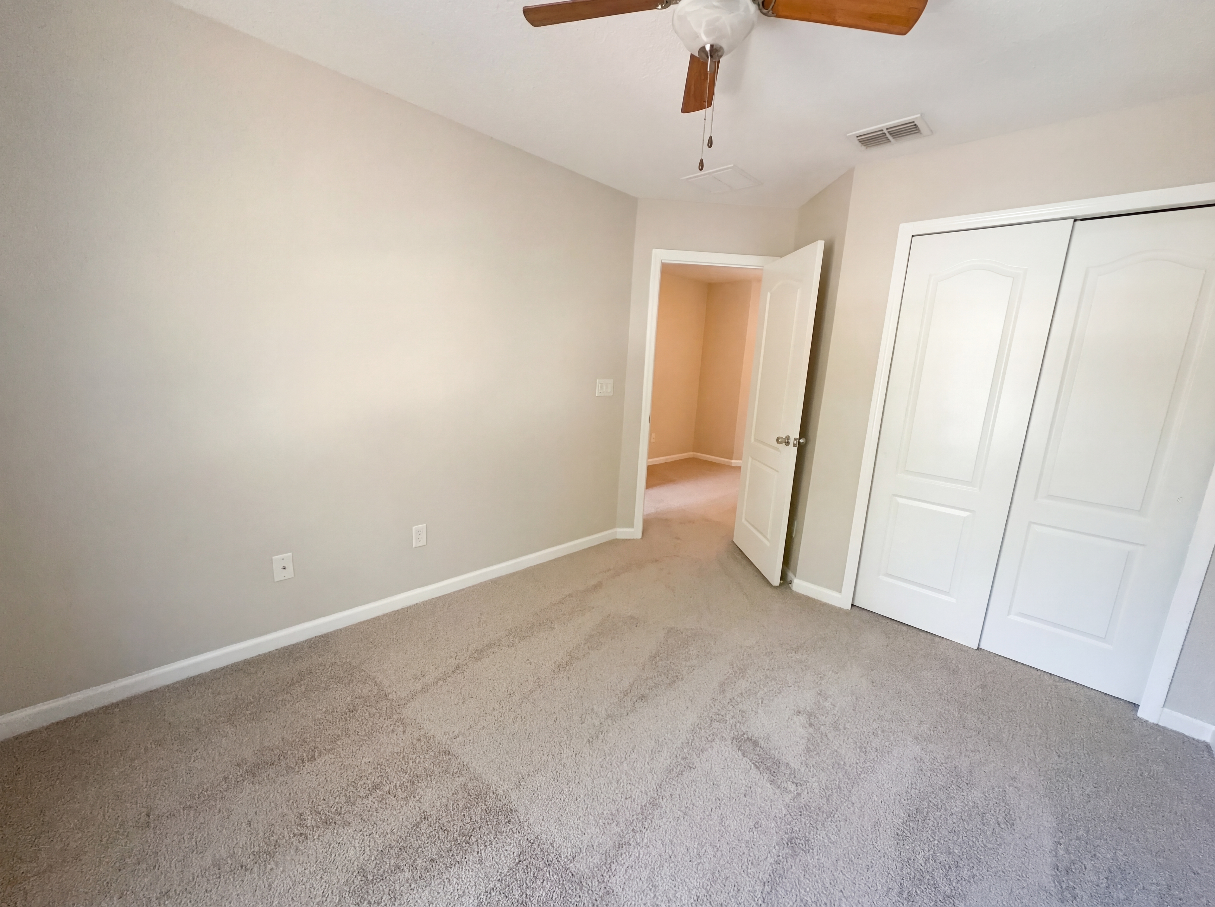Photo 17 of 20 of 875 Quiet Stone Ln, Orange Park, FL