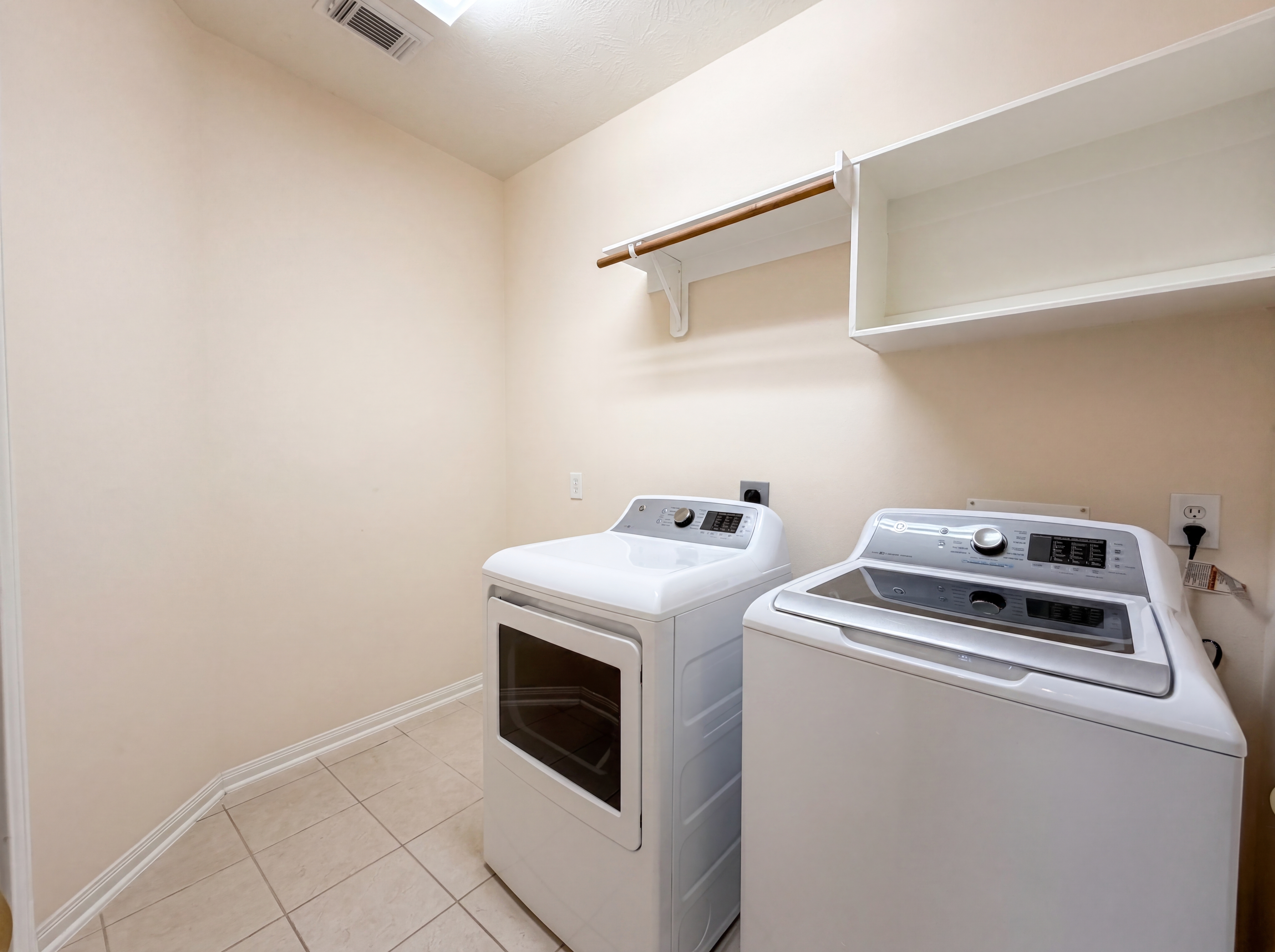 Photo 19 of 21 of 19110 Piney Way Dr, Tomball, TX