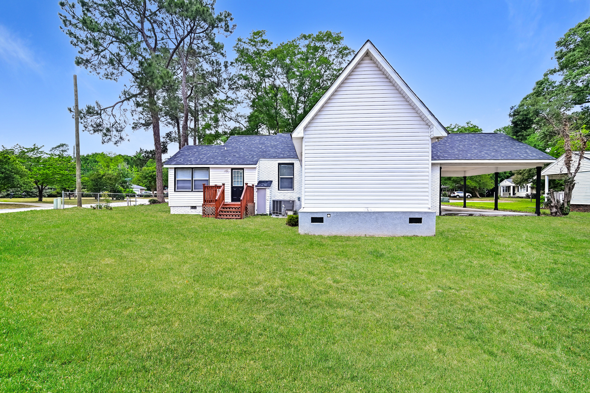 Photo 5 of 21 of 1 Kenilworth Ave, Sumter, SC