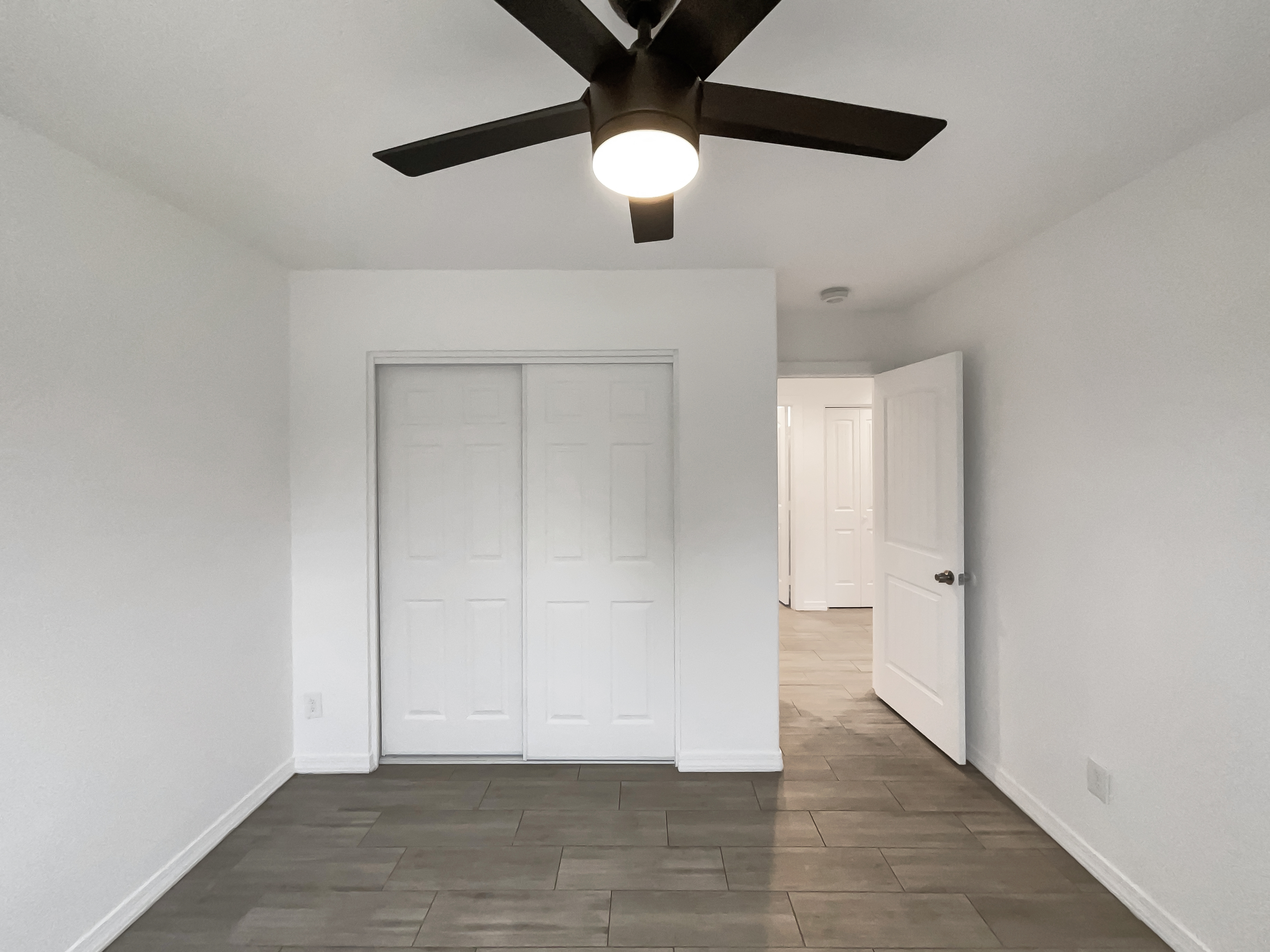 Photo 12 of 17 of 1838 W Alta Vista Rd, Phoenix, AZ