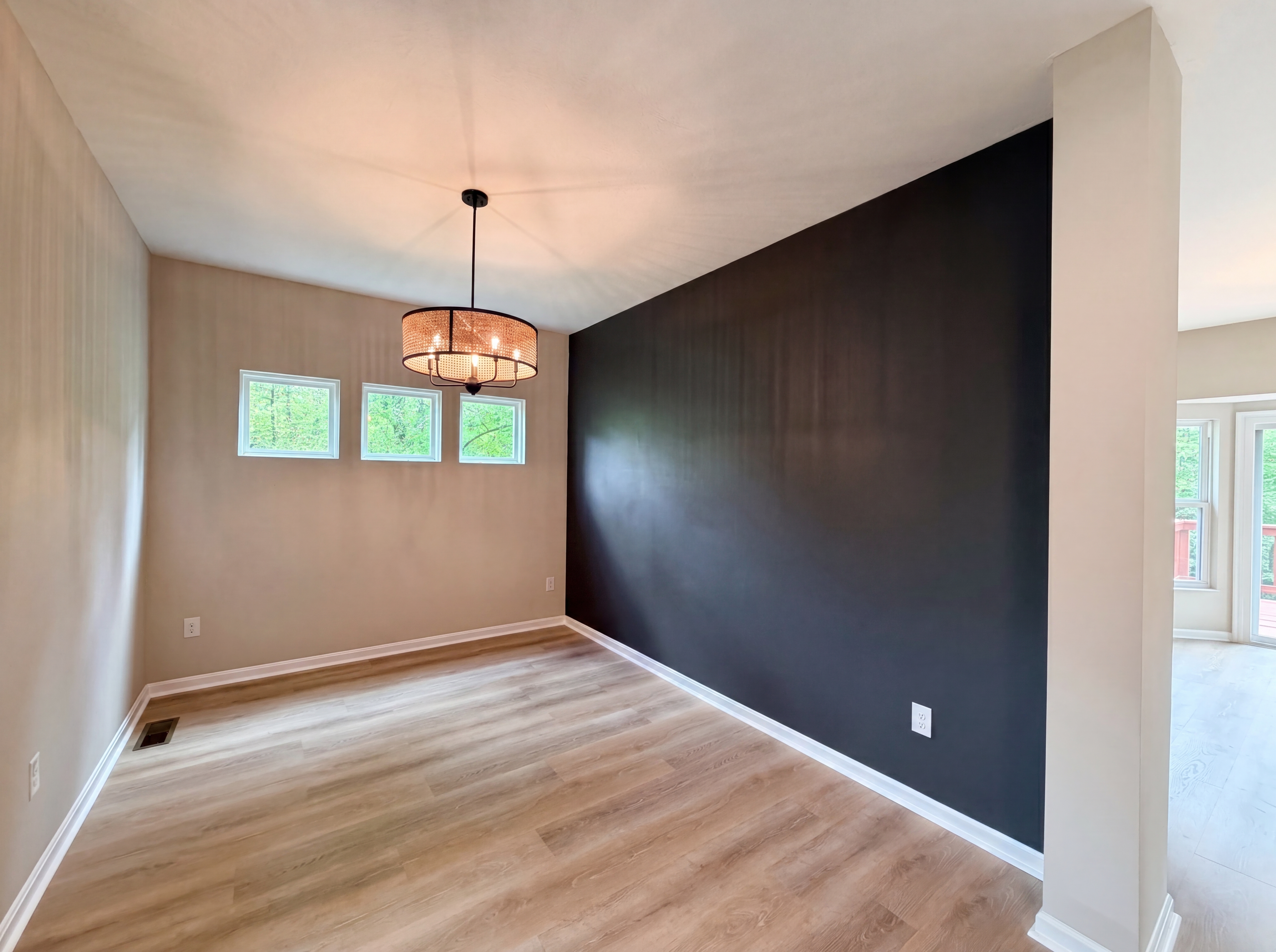 Photo 9 of 32 of 4189 Black Bear Dr, Lebanon, OH