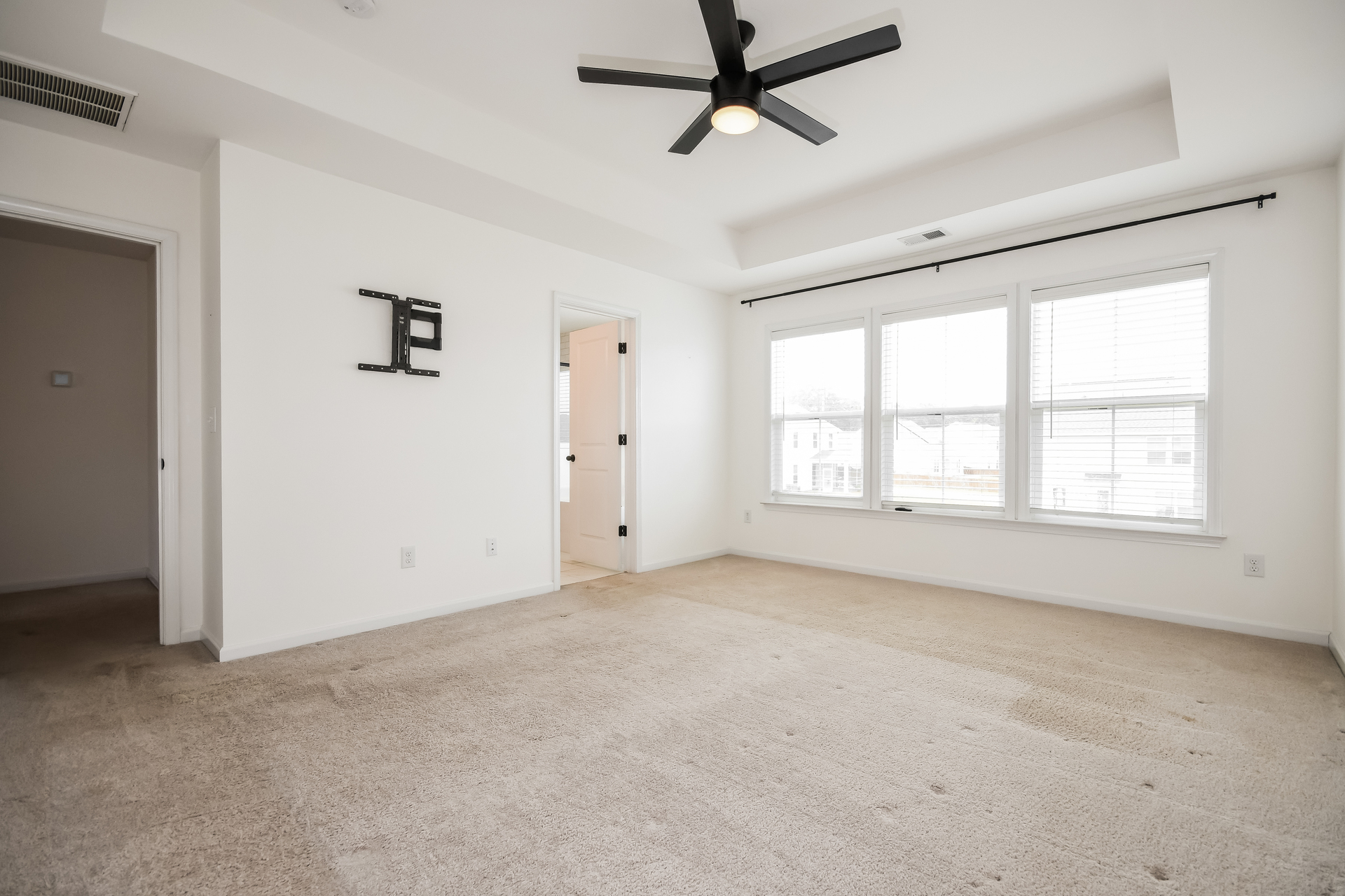 Photo 19 of 22 of 704 Sportsman Rd, Moncks Corner, SC