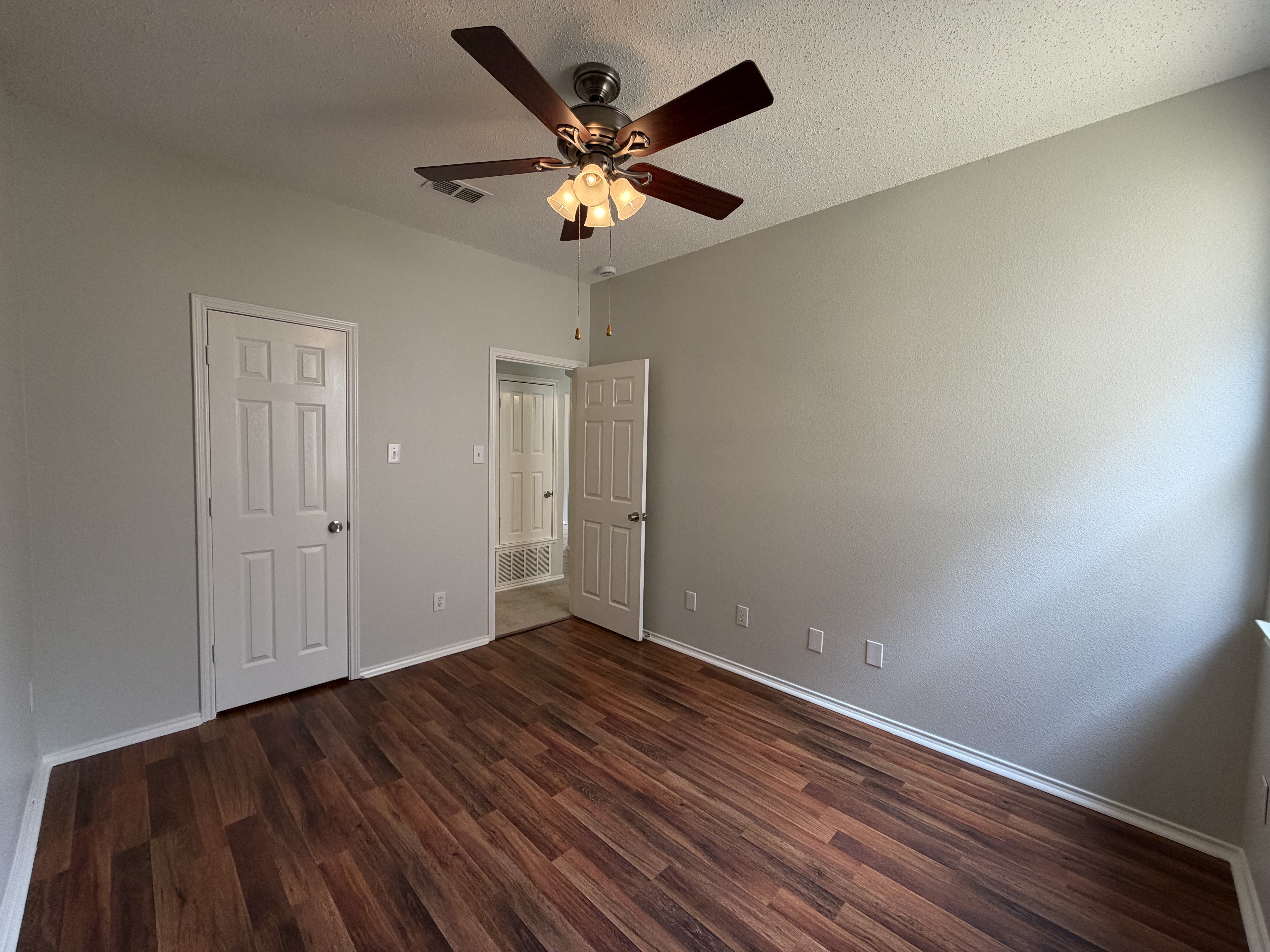 Photo 16 of 27 of 12609 Black Cherry Ln, Euless, TX