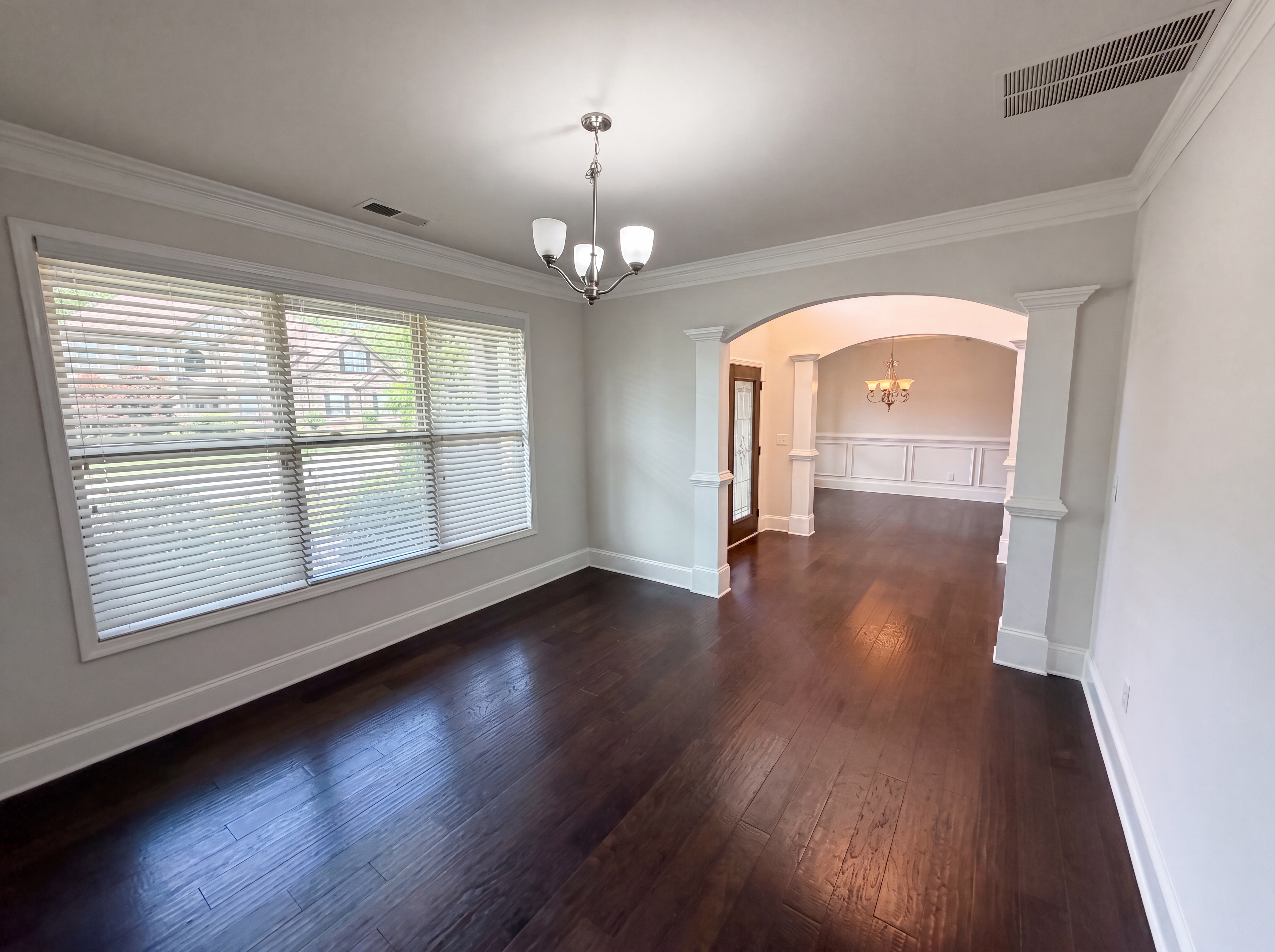 Photo 8 of 51 of 1481 Azalea Brook Dr, Lawrenceville, GA