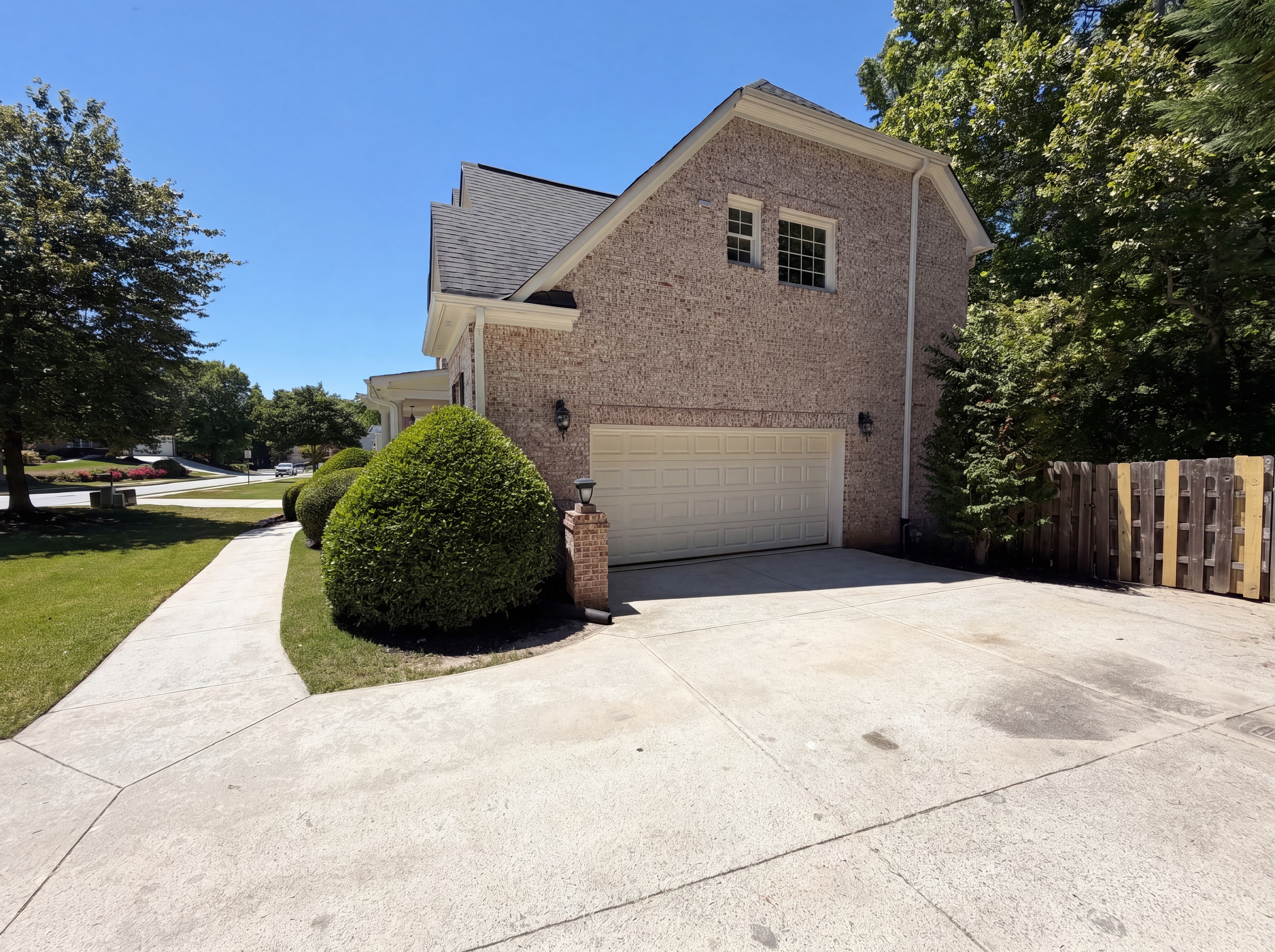 Photo 22 of 25 of 861 Windsor Creek Dr, Grayson, GA