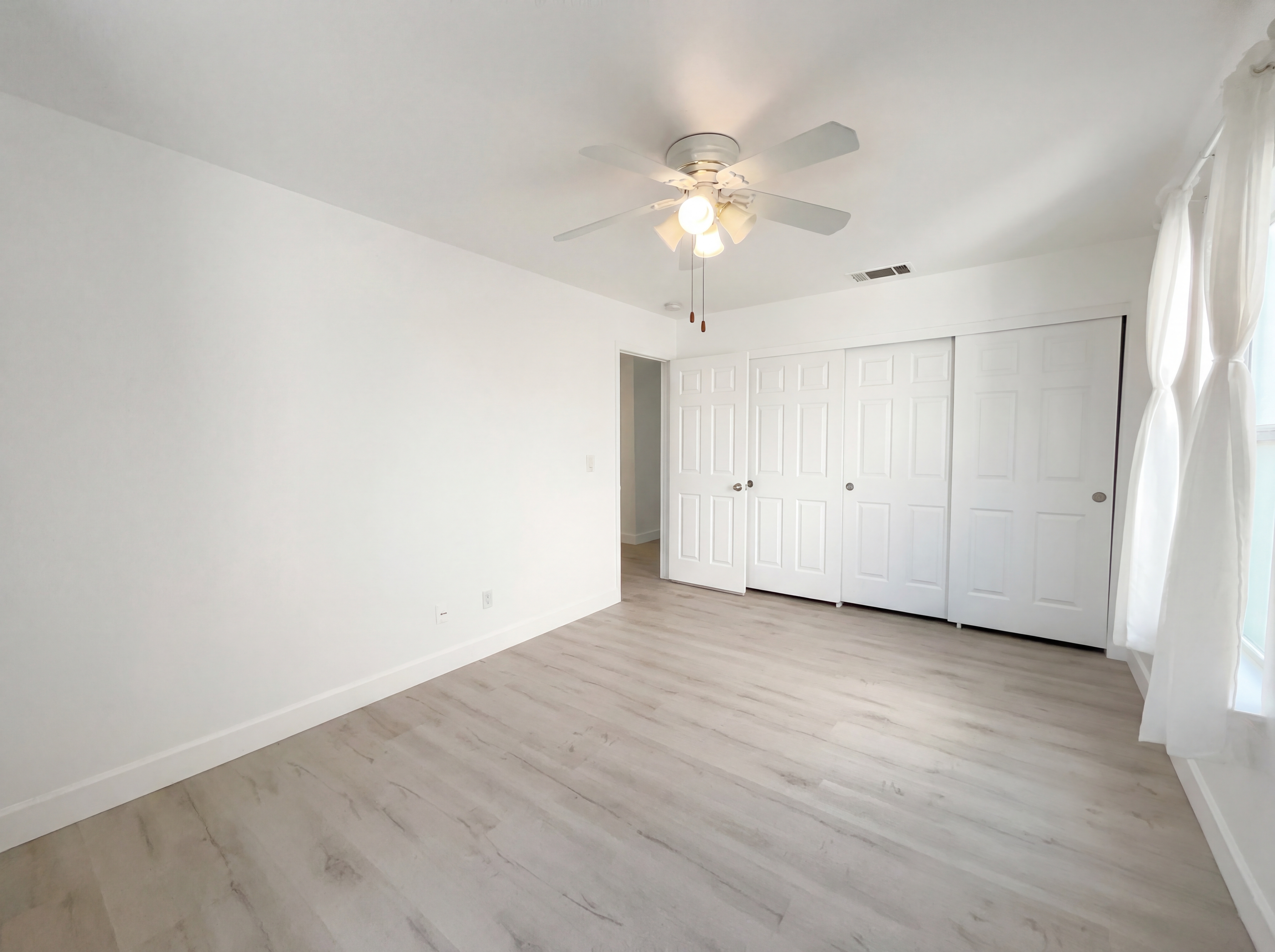 Photo 4 of 64 of 2724 Bertolani Cir, Elk Grove, CA