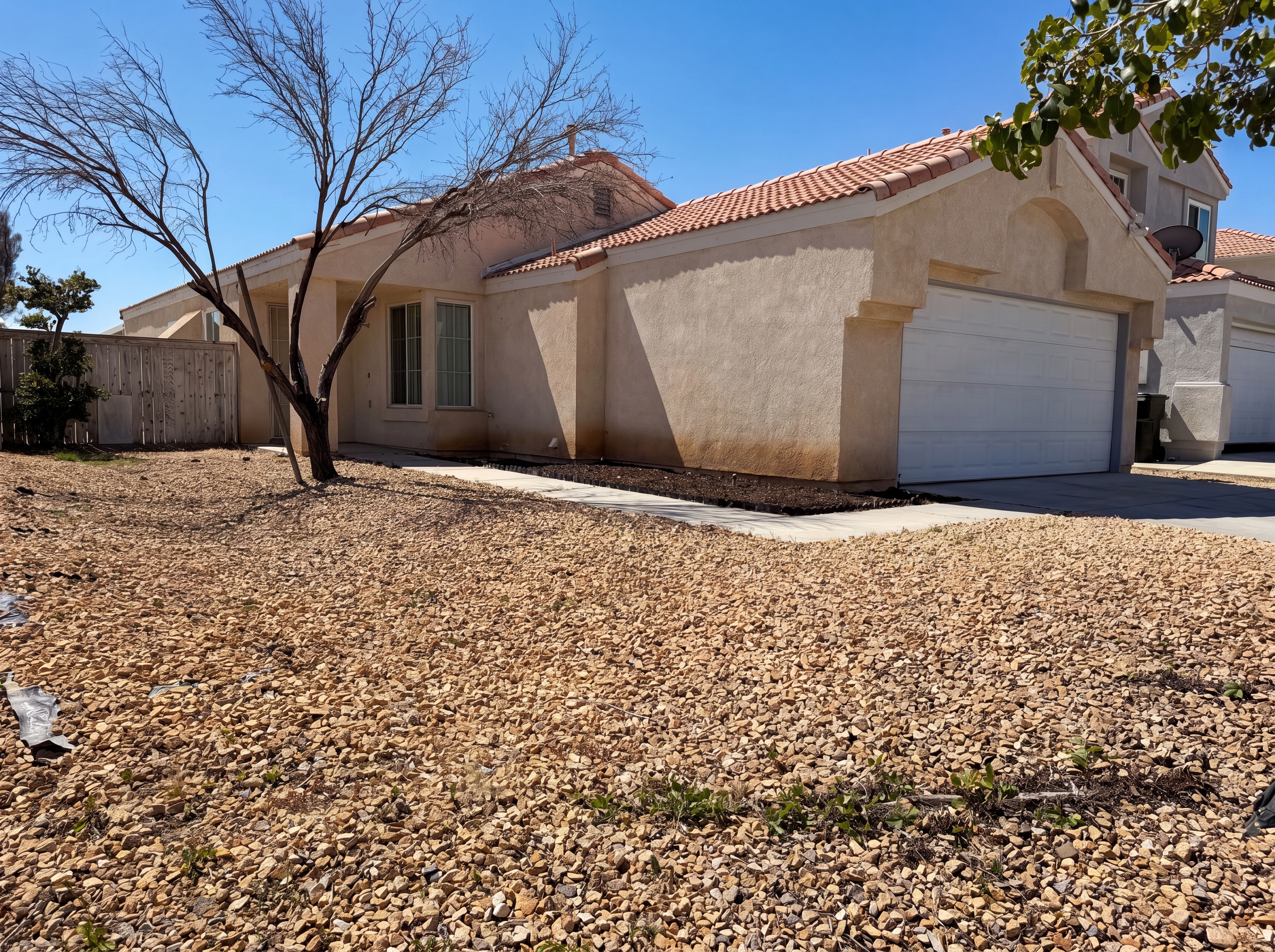 Photo 15 of 18 of 13577 Monterey Way, Victorville, CA