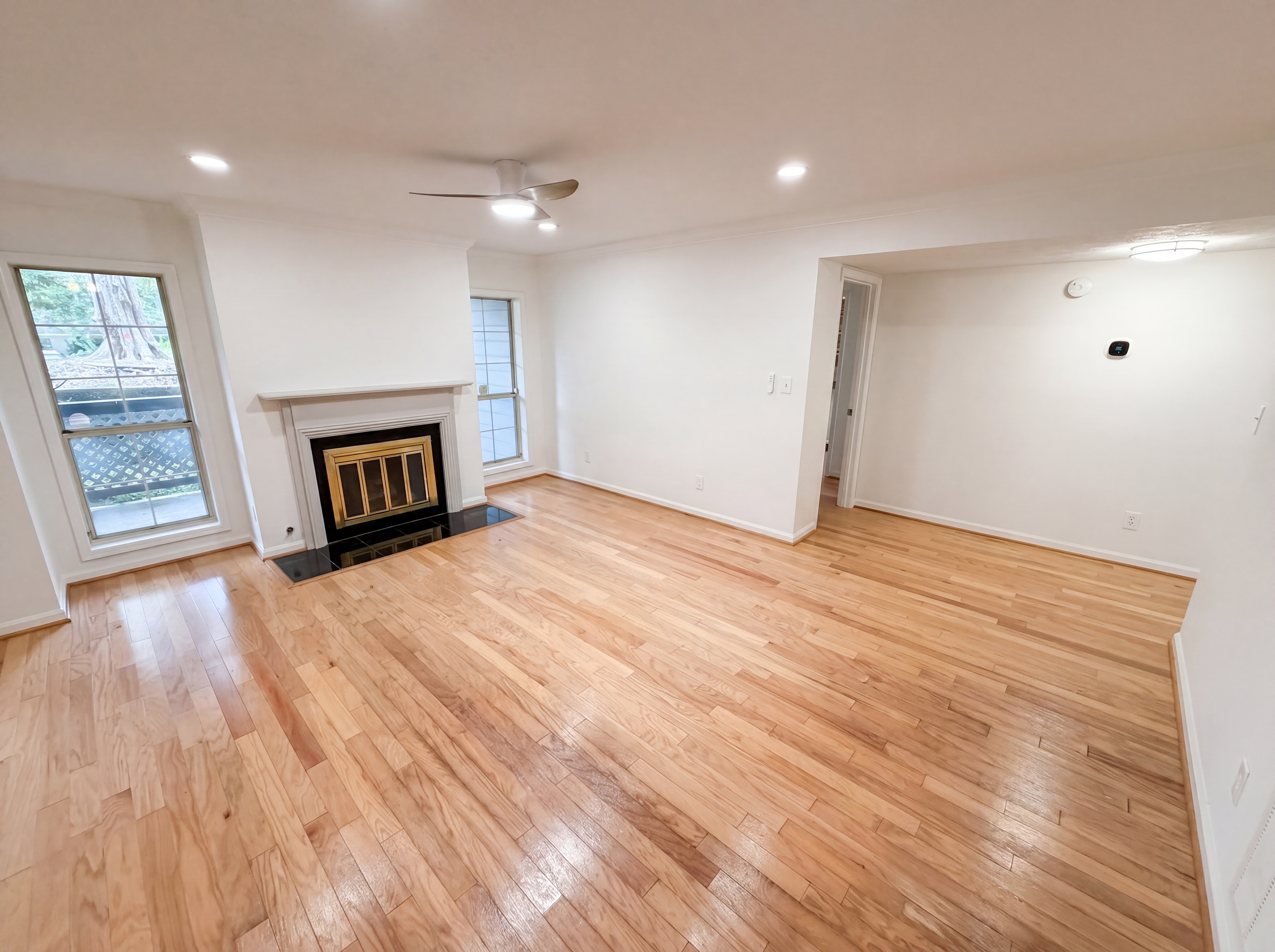 Photo 12 of 25 of 1128 Weatherstone Dr NE, Atlanta, GA