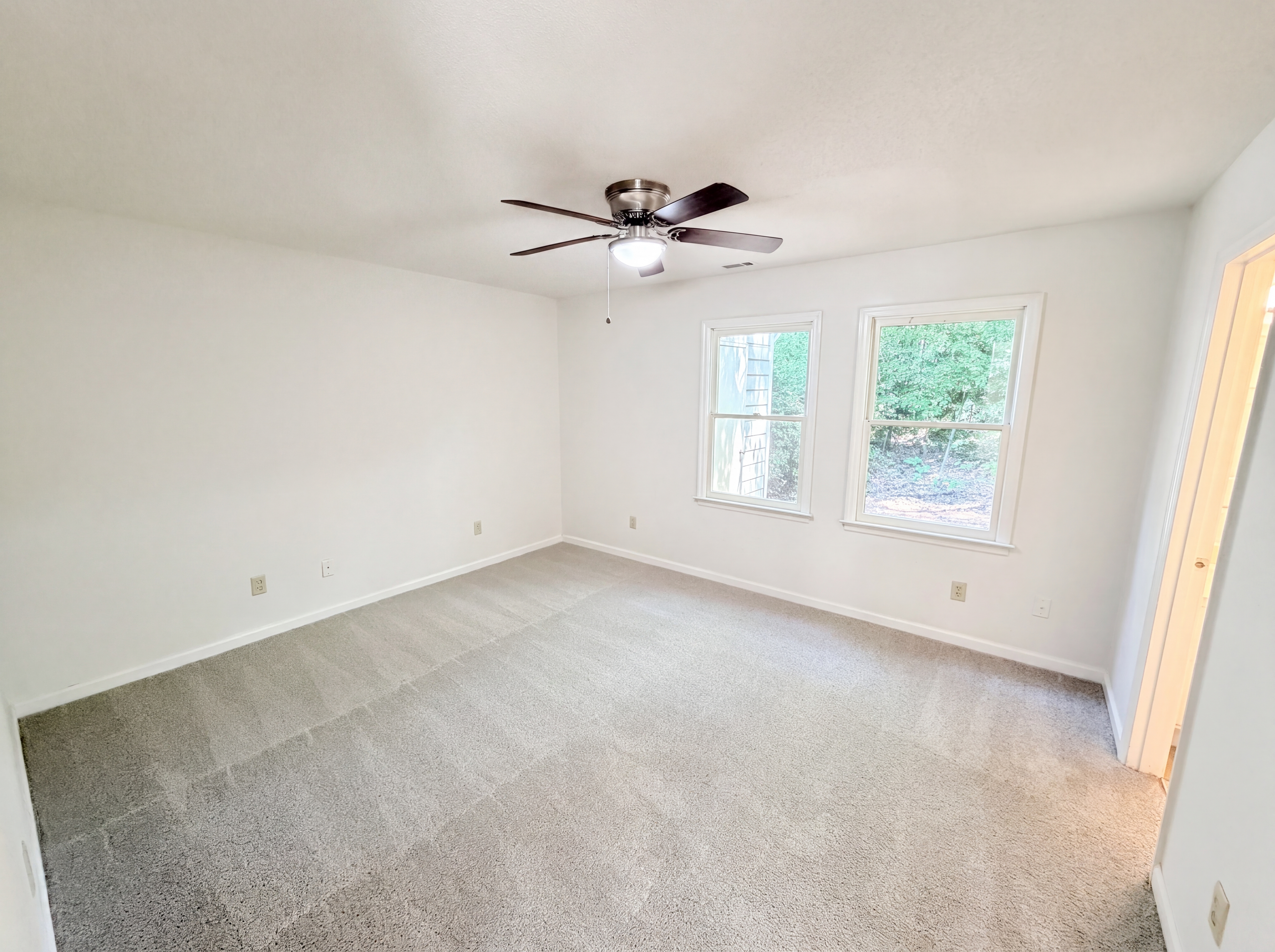 Photo 14 of 26 of 1150 Magnolia Way SE, Smyrna, GA