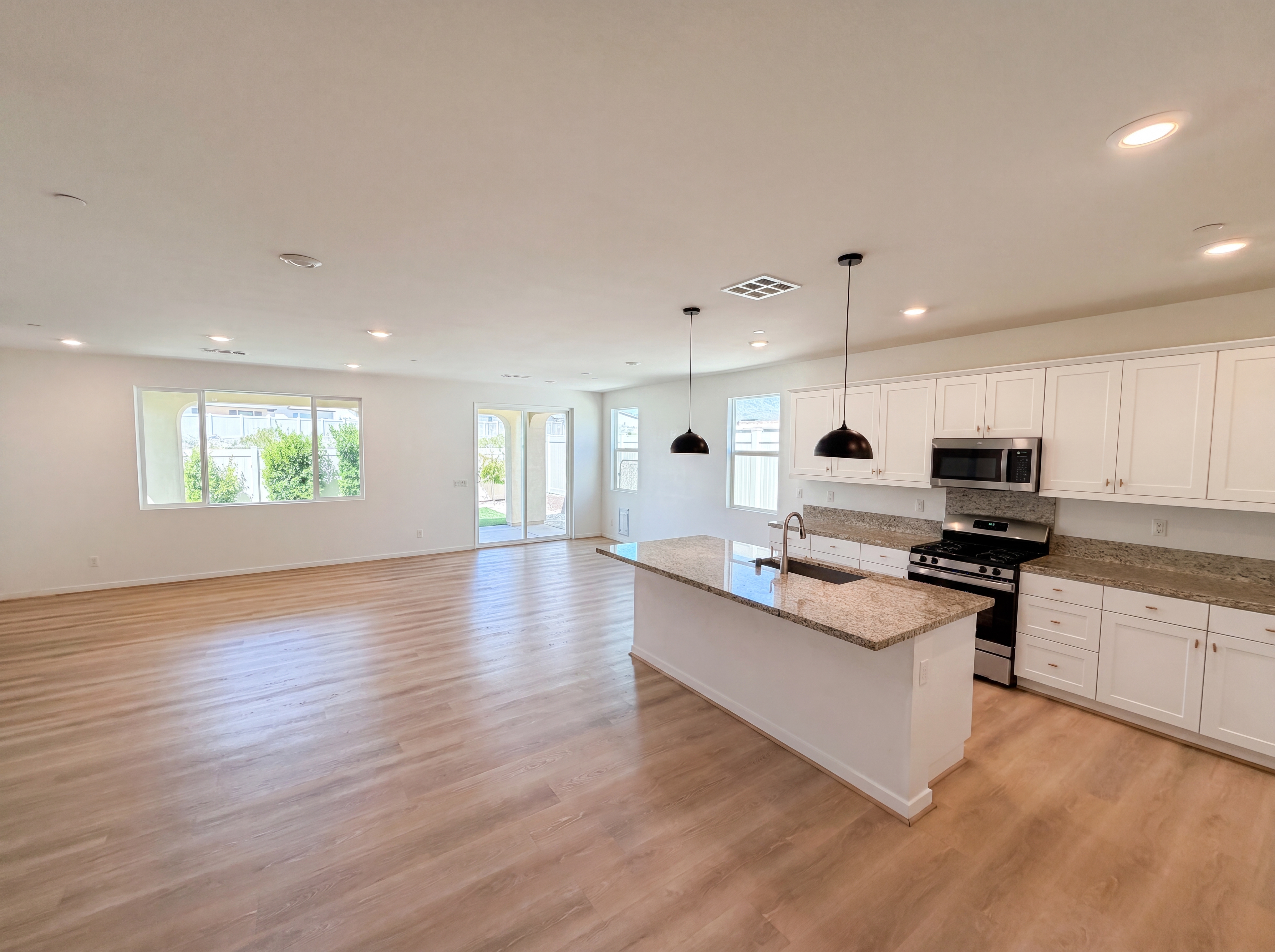 Photo 18 of 22 of 11619 Sky Pointe Dr, Desert Hot Springs, CA